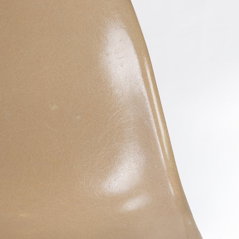 Molded Greige Herman Miller Eames DSW Side Shell Chair For Sale