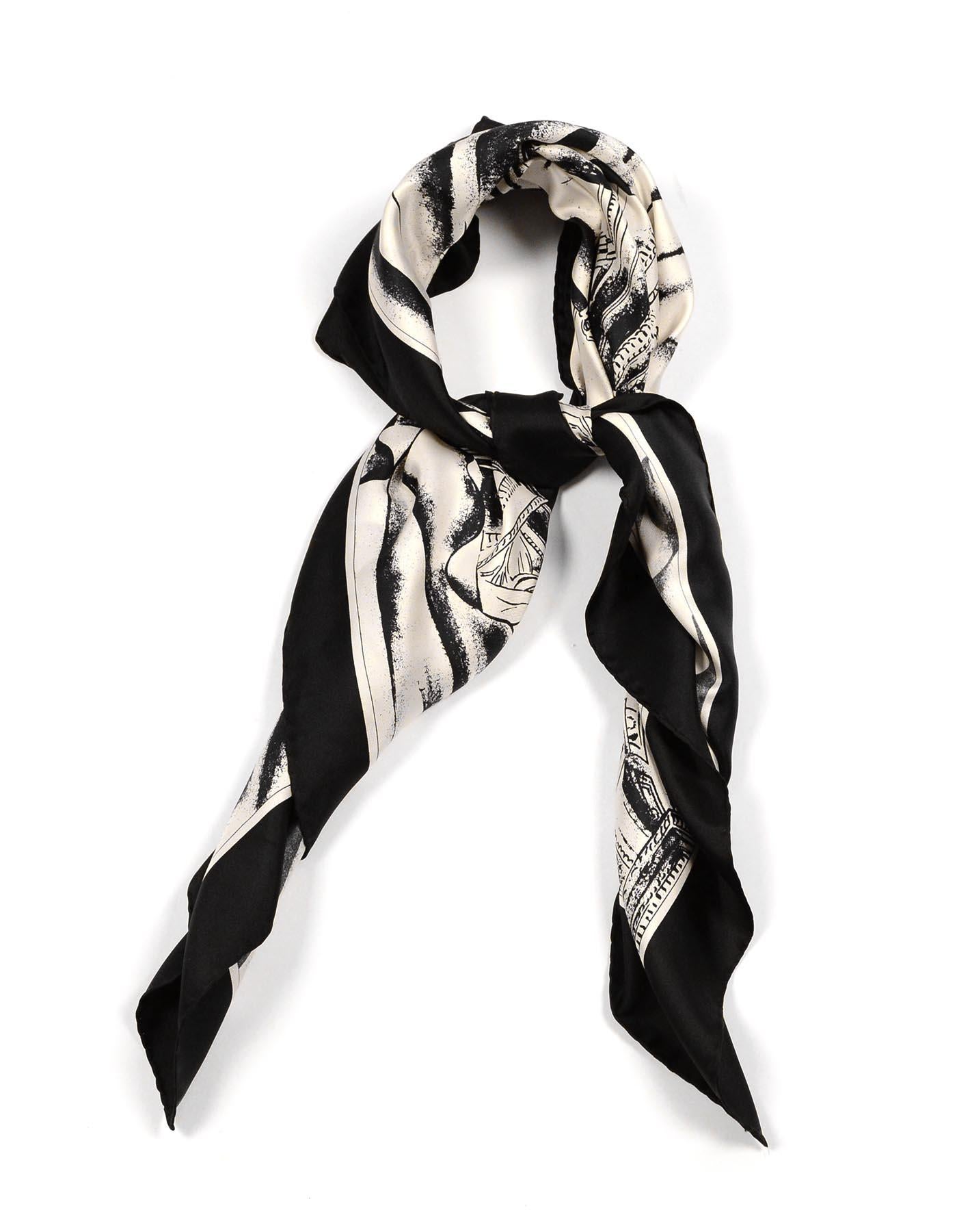 Gres Cream/Black Arch Architecture Print Silk Scarf 

Color: Cream/black
Materials: Silk (no composition tag)
Overall Condition: Very good pre-owned condition with exception of light staining throughout.

Measurements: 
34