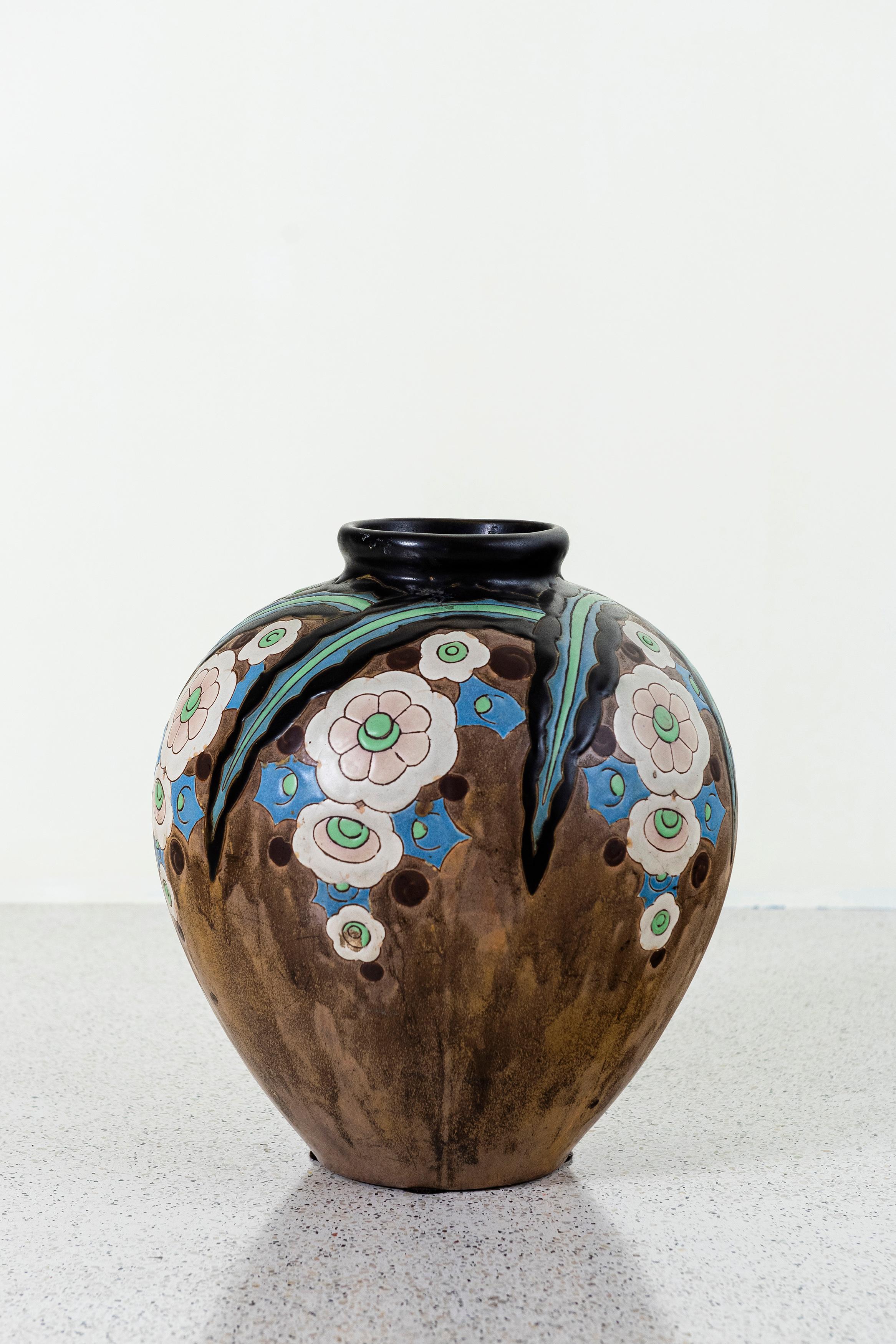 Vase à fleurs Gres Keramis, Belgique, vers 1920.
Modèle D 1211.