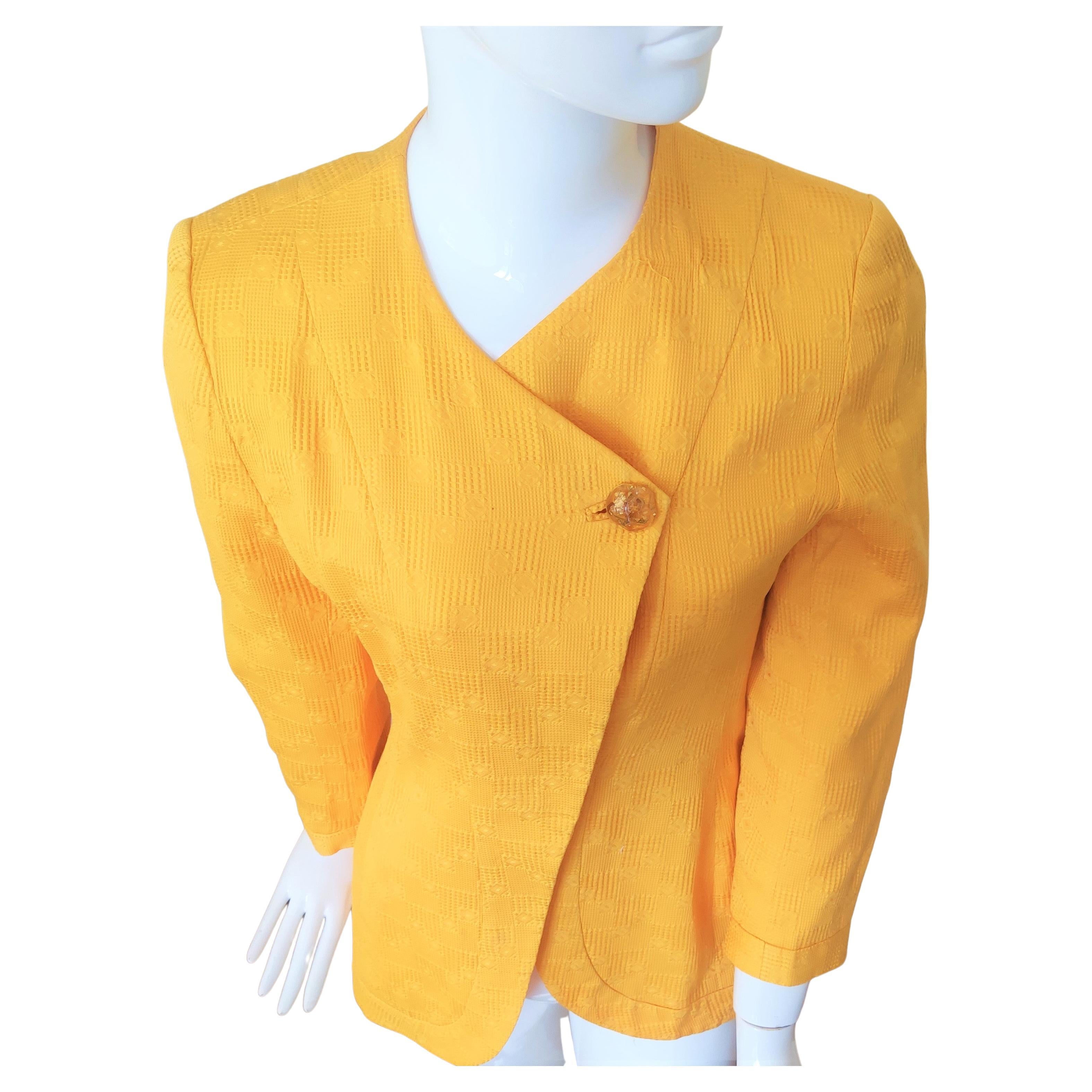 Gres Madame Paris - Blazer de soirée élégant et vintage, jaune ambré, grande taille en vente