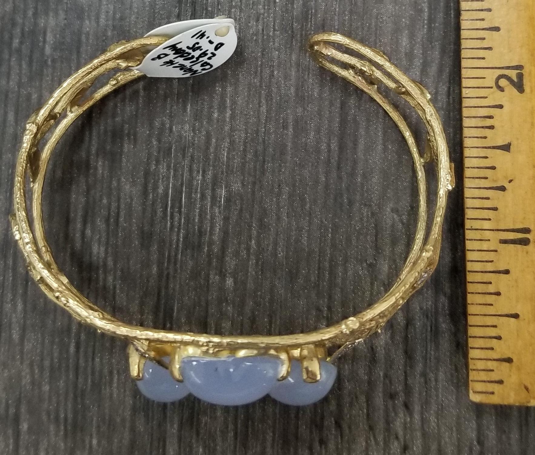 „Gresha“ 14K Gold mit 4 herzförmigem Cabochon-Schliff Blauer Chalcedon Gewicht 29,05 Karat für Damen oder Herren im Angebot