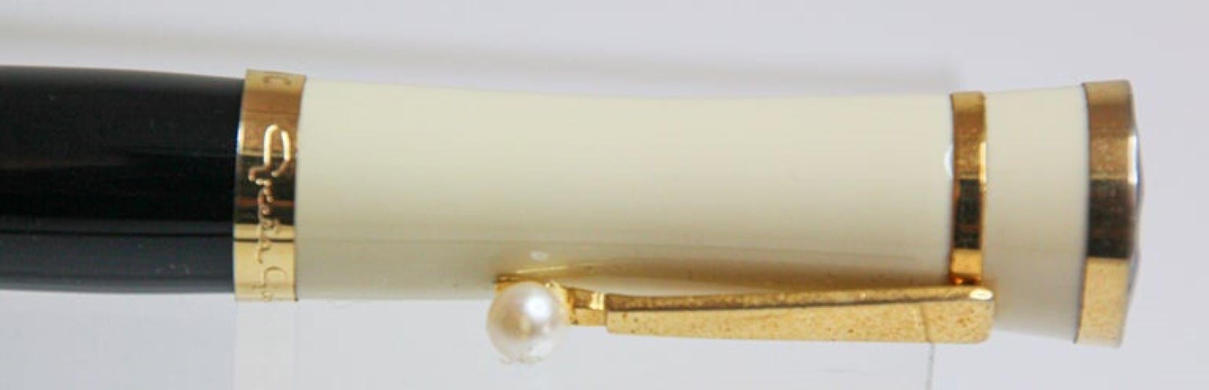 Hand-Crafted Greta Garbo Limited Edition Mont Blanc Ballpoint Pen with Pearl For Sale