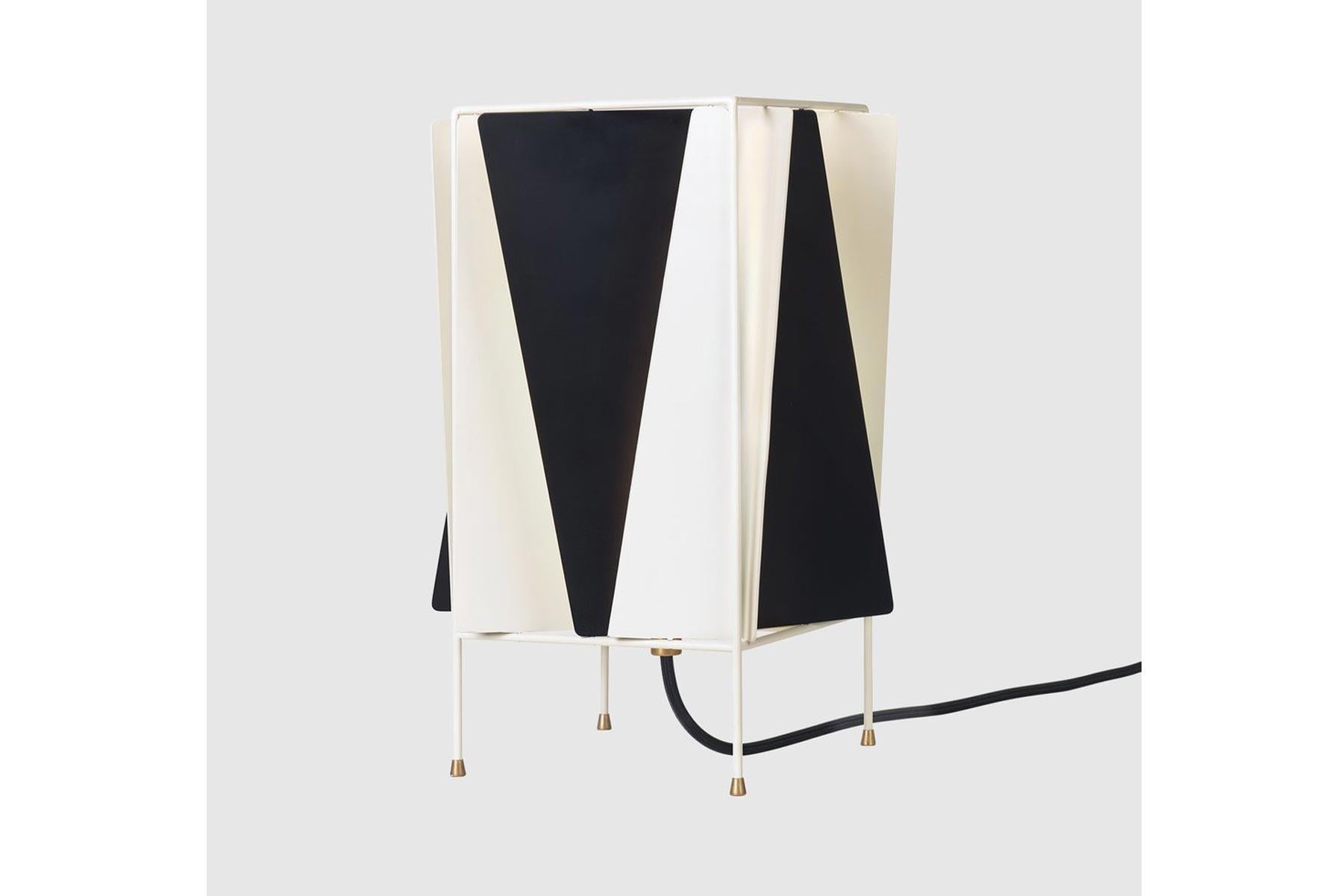 b-4 table lamp