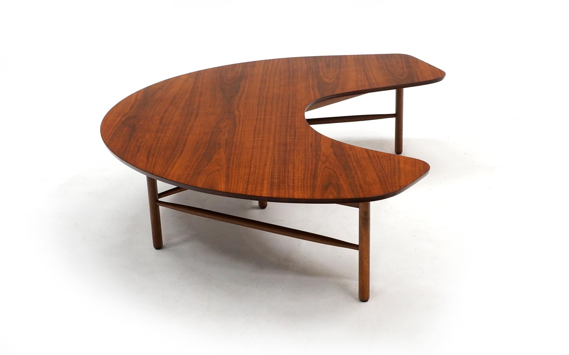 Greta Grossman Boomerang Coffee Table, Walnut, 1950s, Rare, Excellent Condition 1