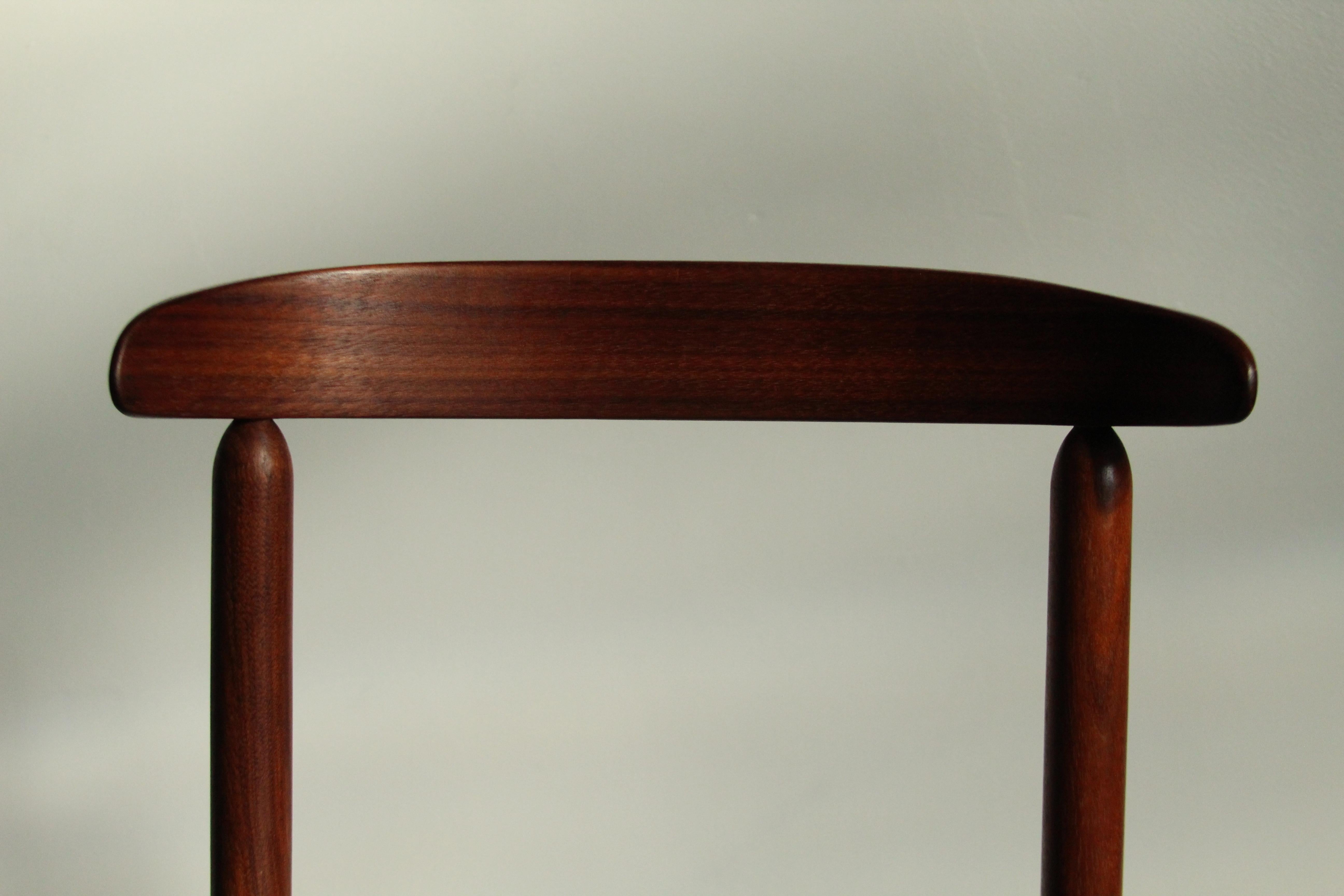 Greta Grossman Walnut and Leather Dining Chairs for Glenn of California, 1950s 9