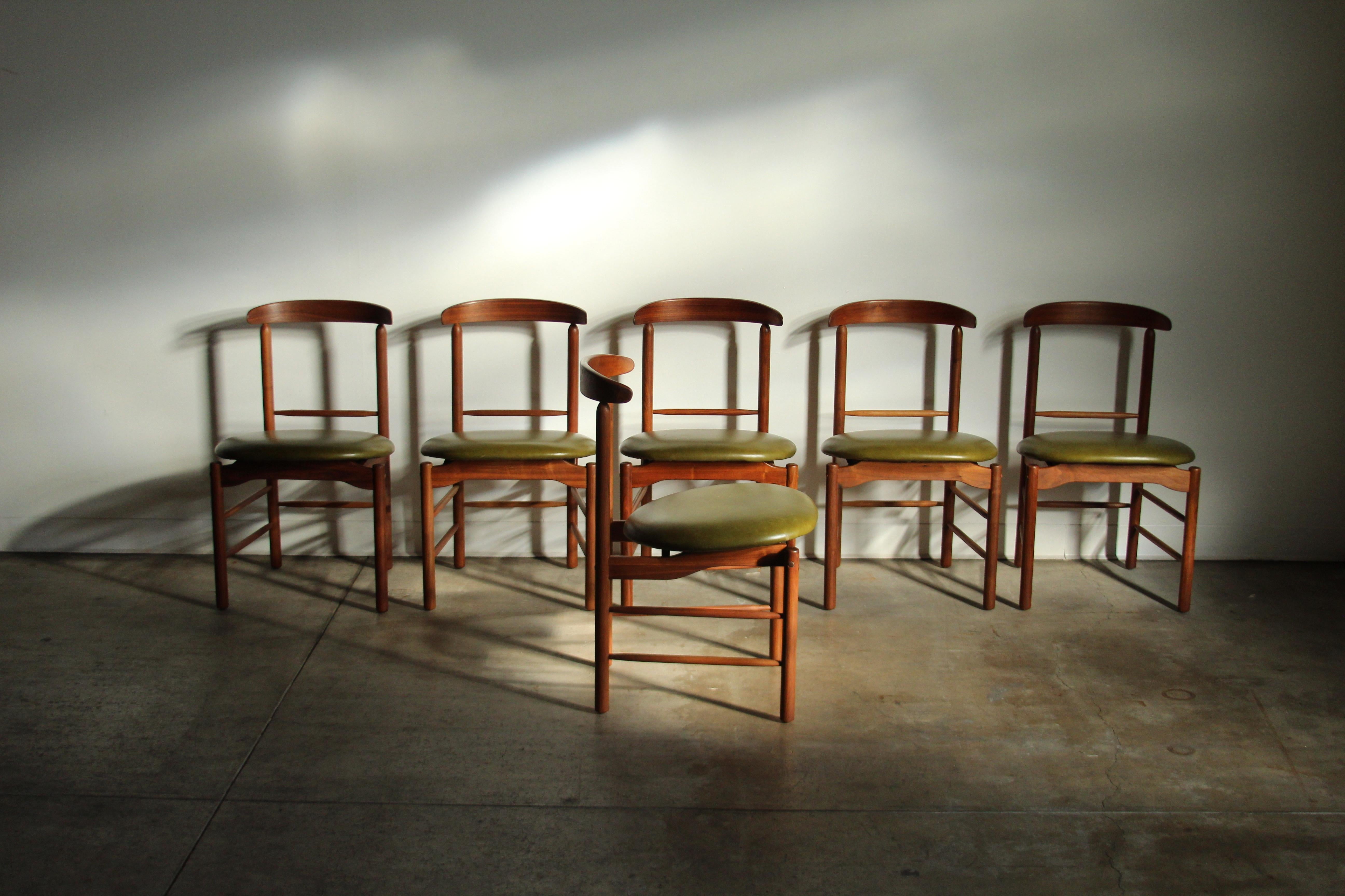 Greta Grossman Walnut and Leather Dining Chairs for Glenn of California, 1950s In Good Condition In Coronado, CA