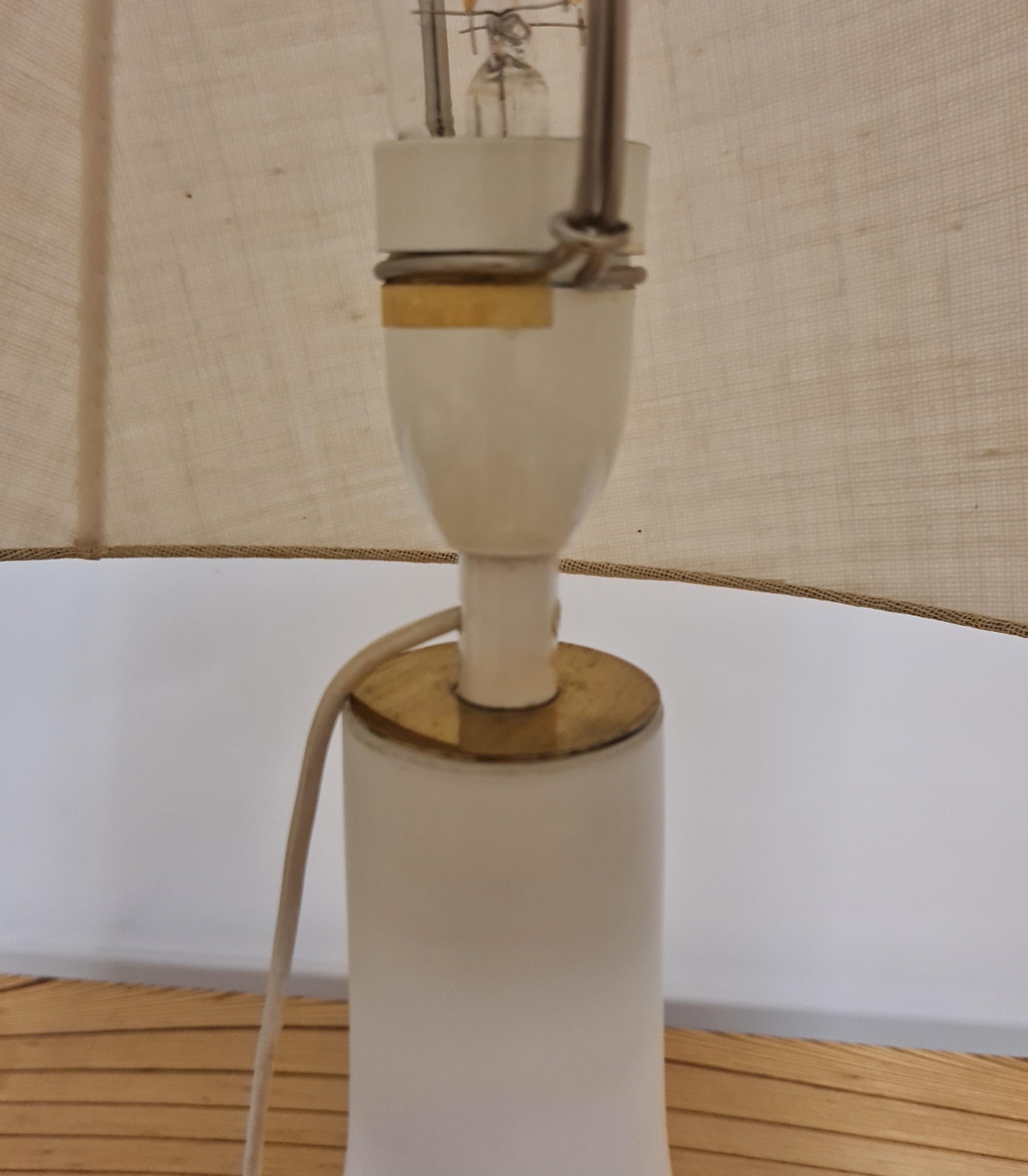 Greta Lisa Jäderholm-Snellman Table Lamp in Frosted Glass, Finland 1950s In Good Condition For Sale In Helsinki, FI