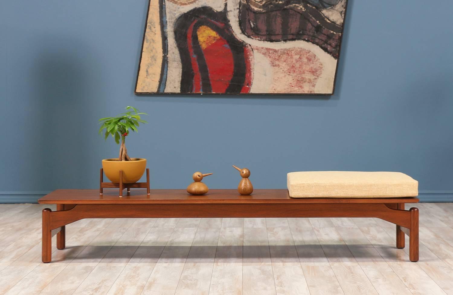 Mid-Century Modern Greta M. Grossman Bench or Coffee Table for Glenn of California