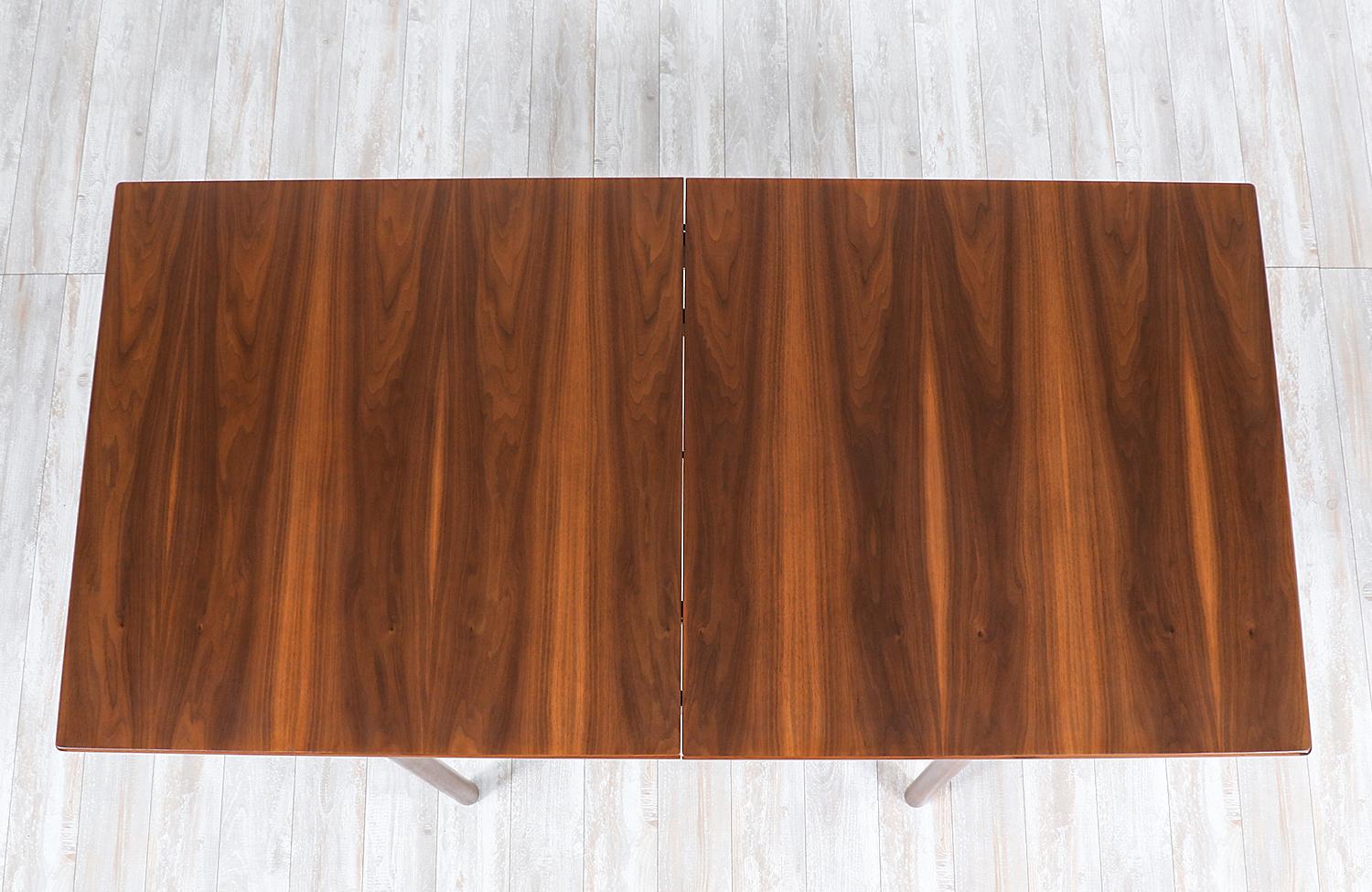 Greta M. Grossman Floating-Top Expanding Dining Table for Glenn of California In Excellent Condition In Los Angeles, CA