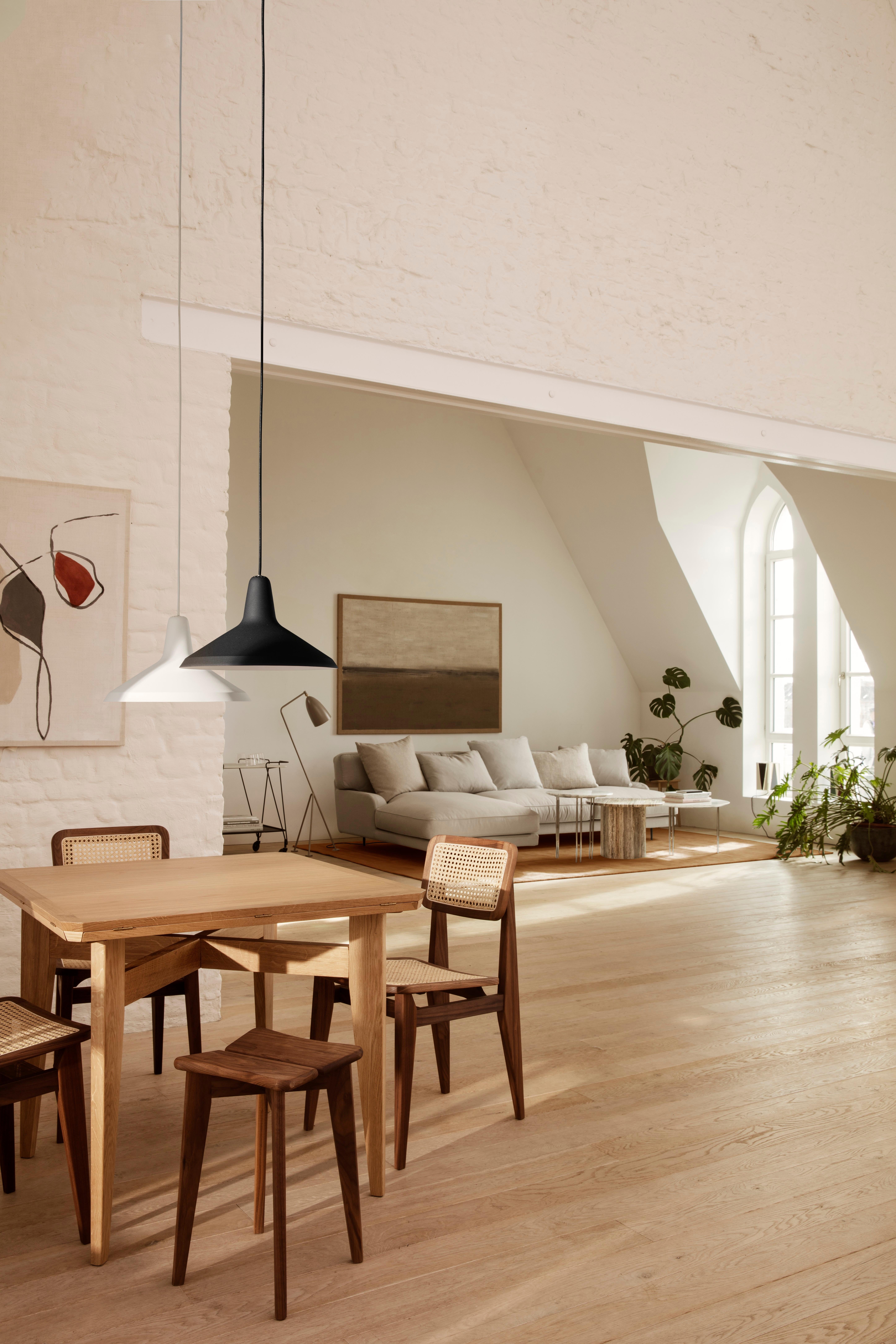 Greta M. Grossman G-10 Anhänger für GUBI (Moderne der Mitte des Jahrhunderts) im Angebot