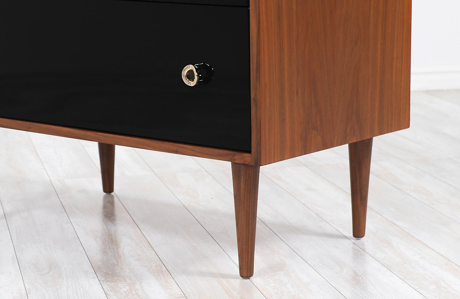 Greta M. Grossman Two-Tone Lacquered and Walnut Chests for Glenn of California 1