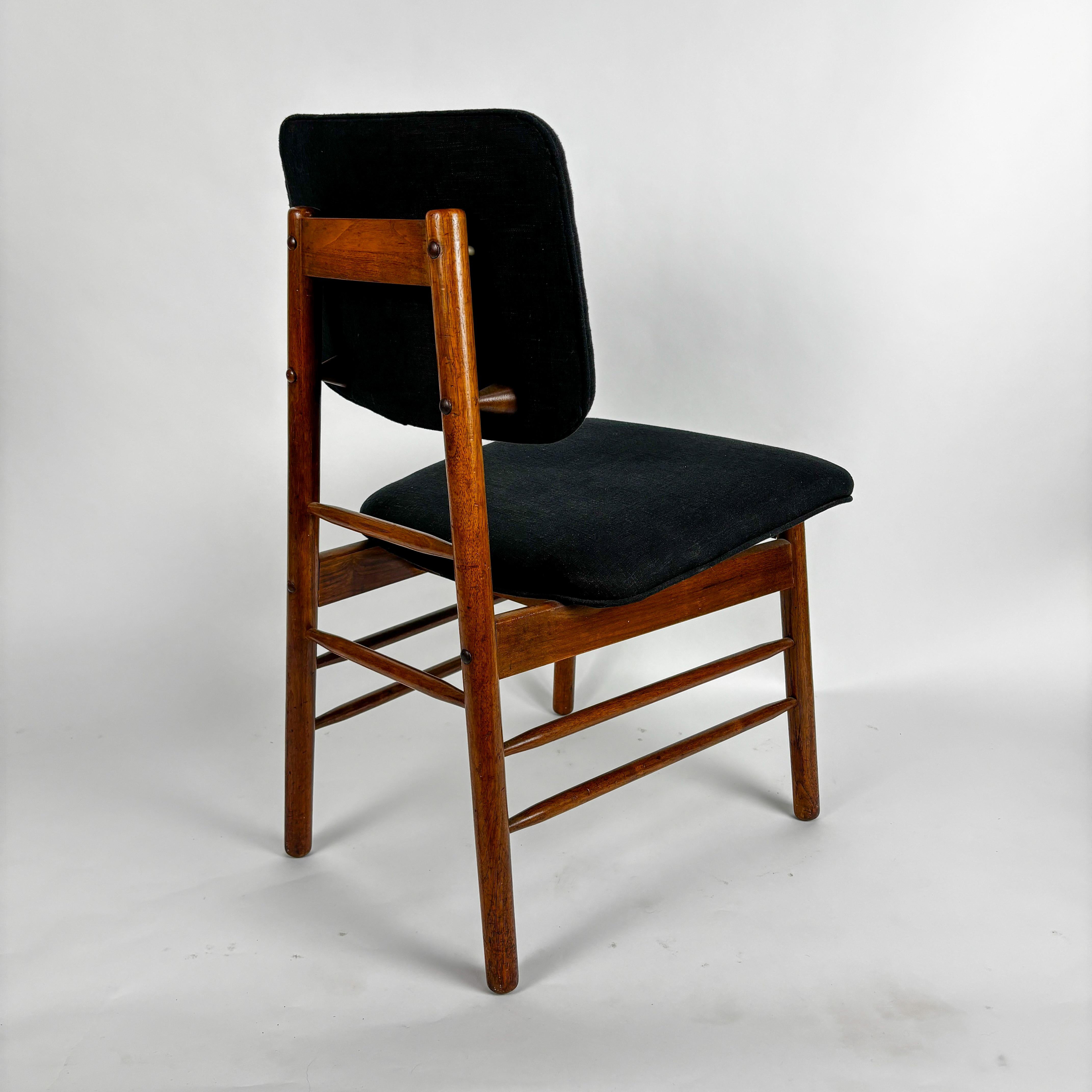 American Greta Magnuson Grossman for Glenn of California Walnut Dining Chair Set x4 1950 For Sale