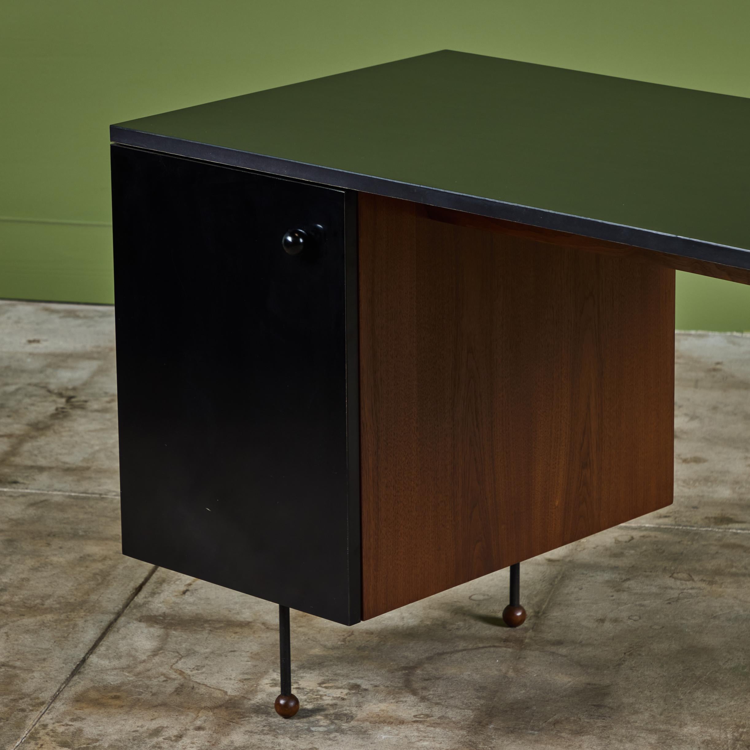 Greta Magnusson-Grossman Desk for Glenn of California 1