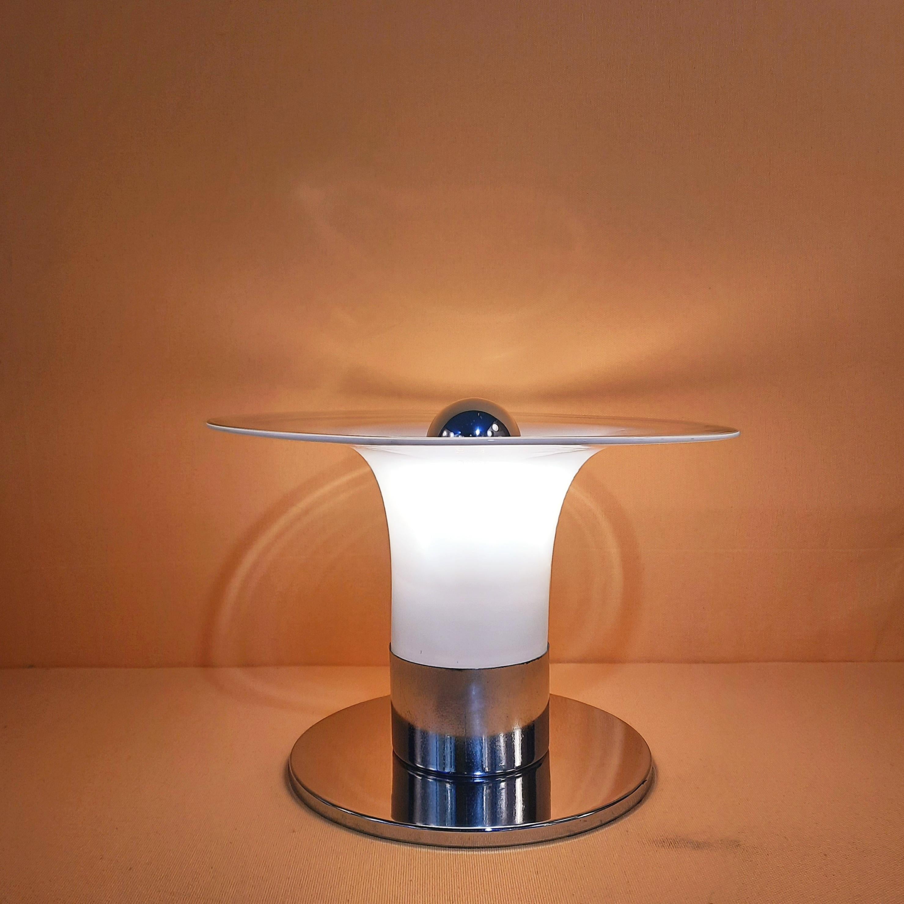 Lámpara de mesa 