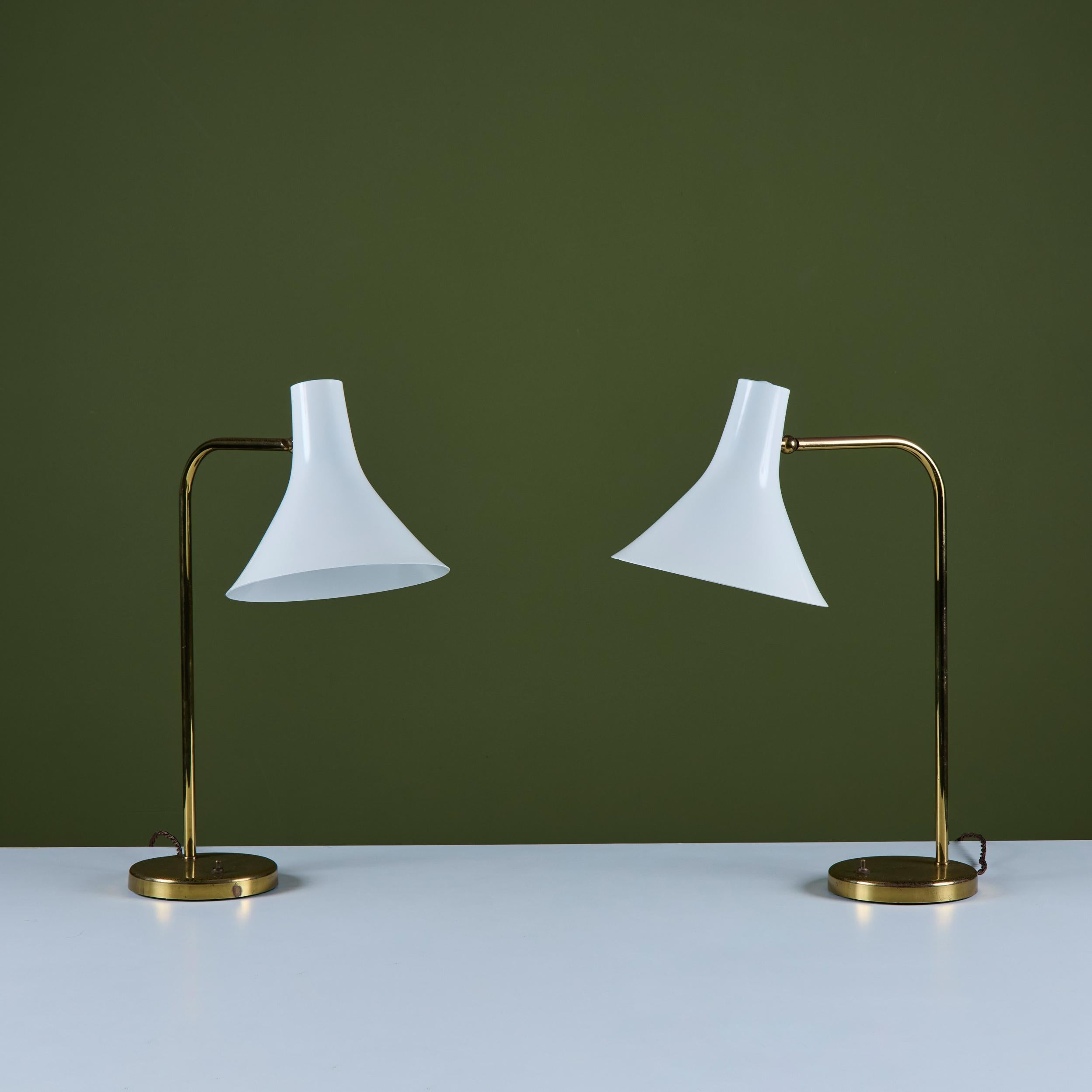 Greta Von Nessen Schreibtischlampe aus Messing für Nessen Studios im Angebot 6