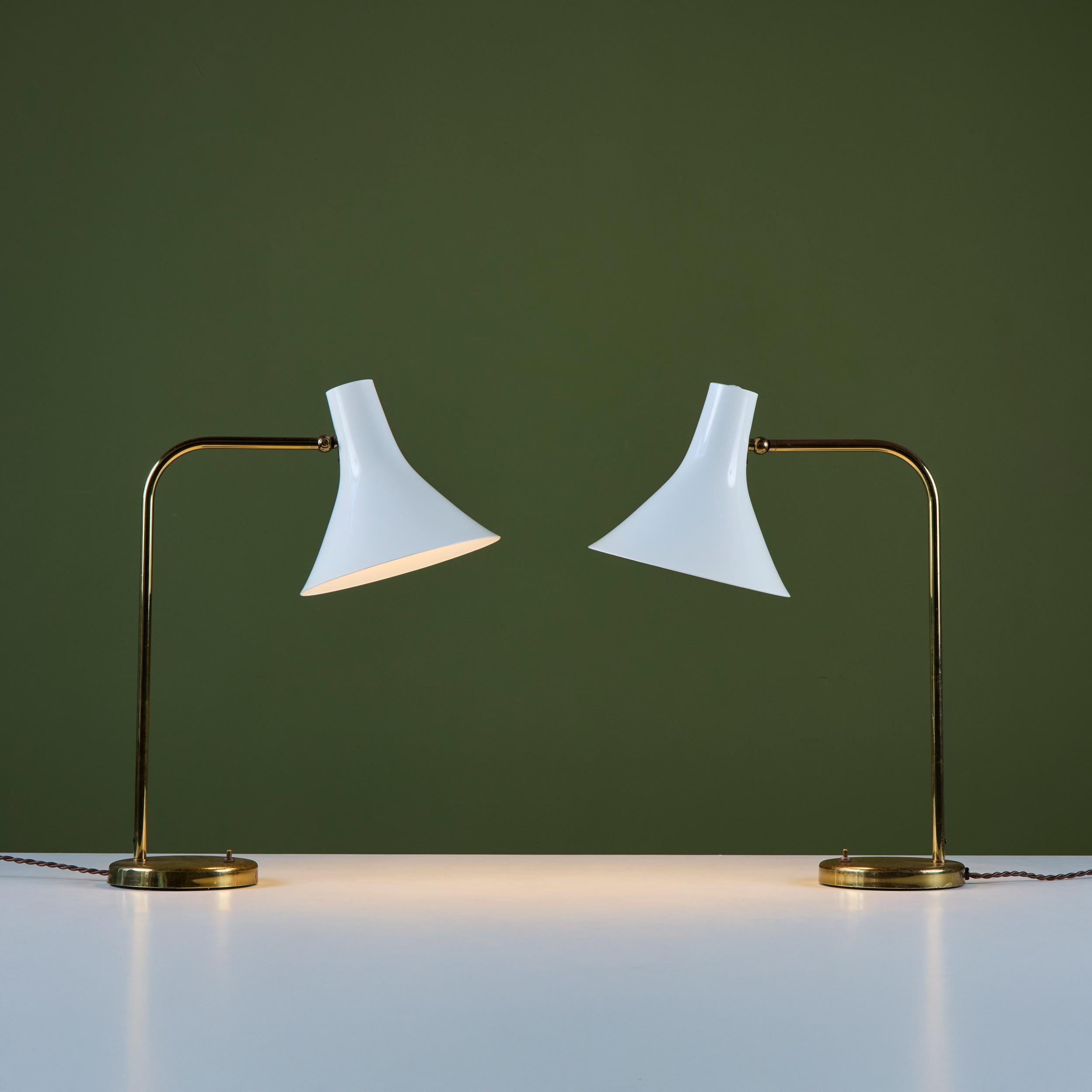 Greta Von Nessen Schreibtischlampe aus Messing für Nessen Studios im Angebot 7