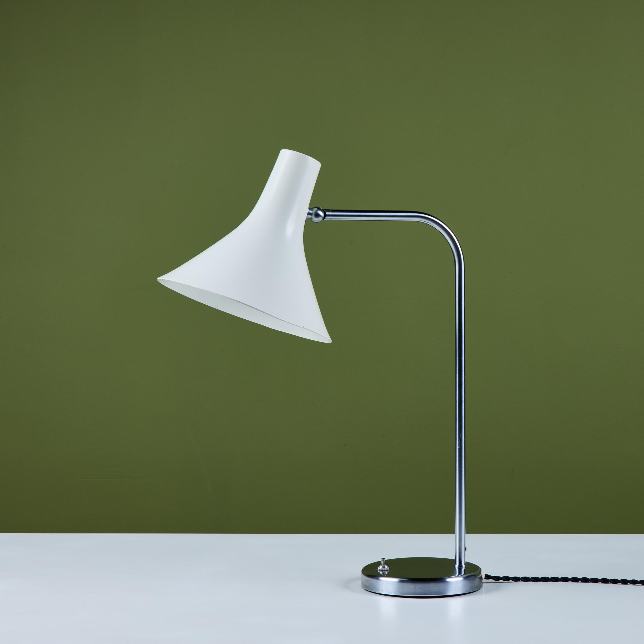 Schreibtischlampe von Greta Von Nessen für Nessen Studios im Angebot 3
