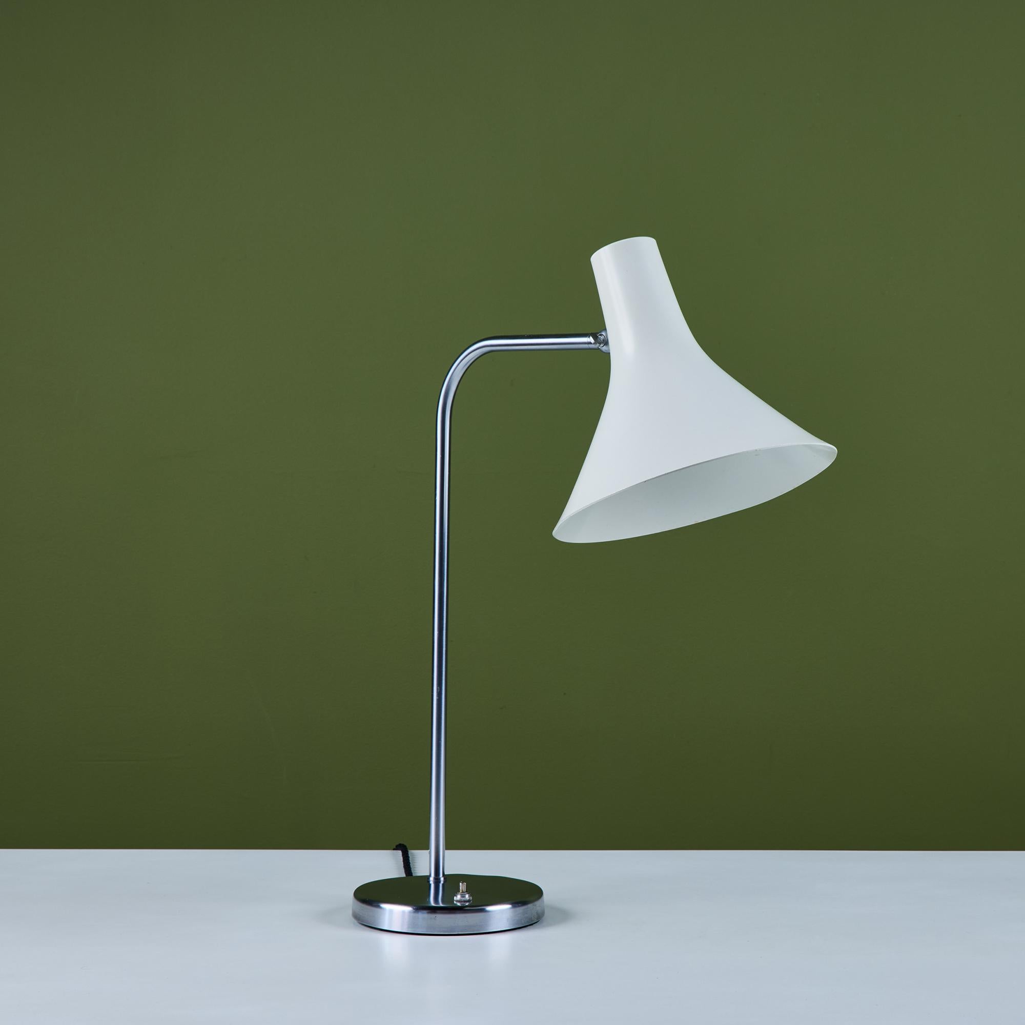 Schreibtischlampe von Greta Von Nessen für Nessen Studios (amerikanisch) im Angebot