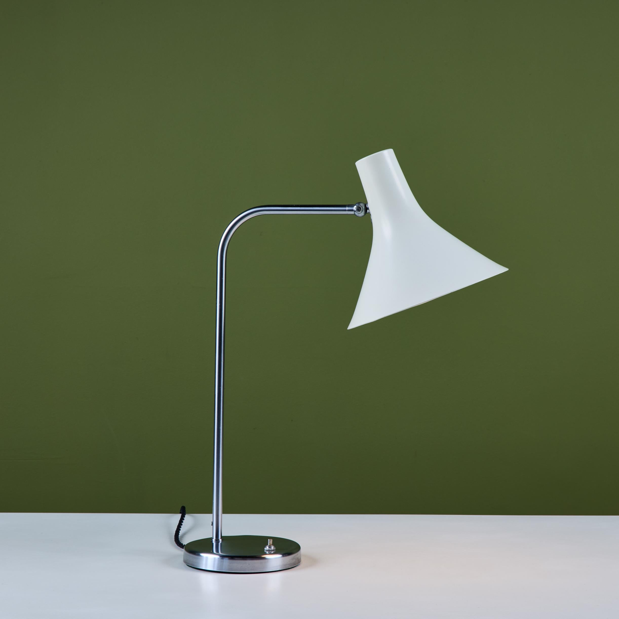 Schreibtischlampe von Greta Von Nessen für Nessen Studios (20. Jahrhundert) im Angebot