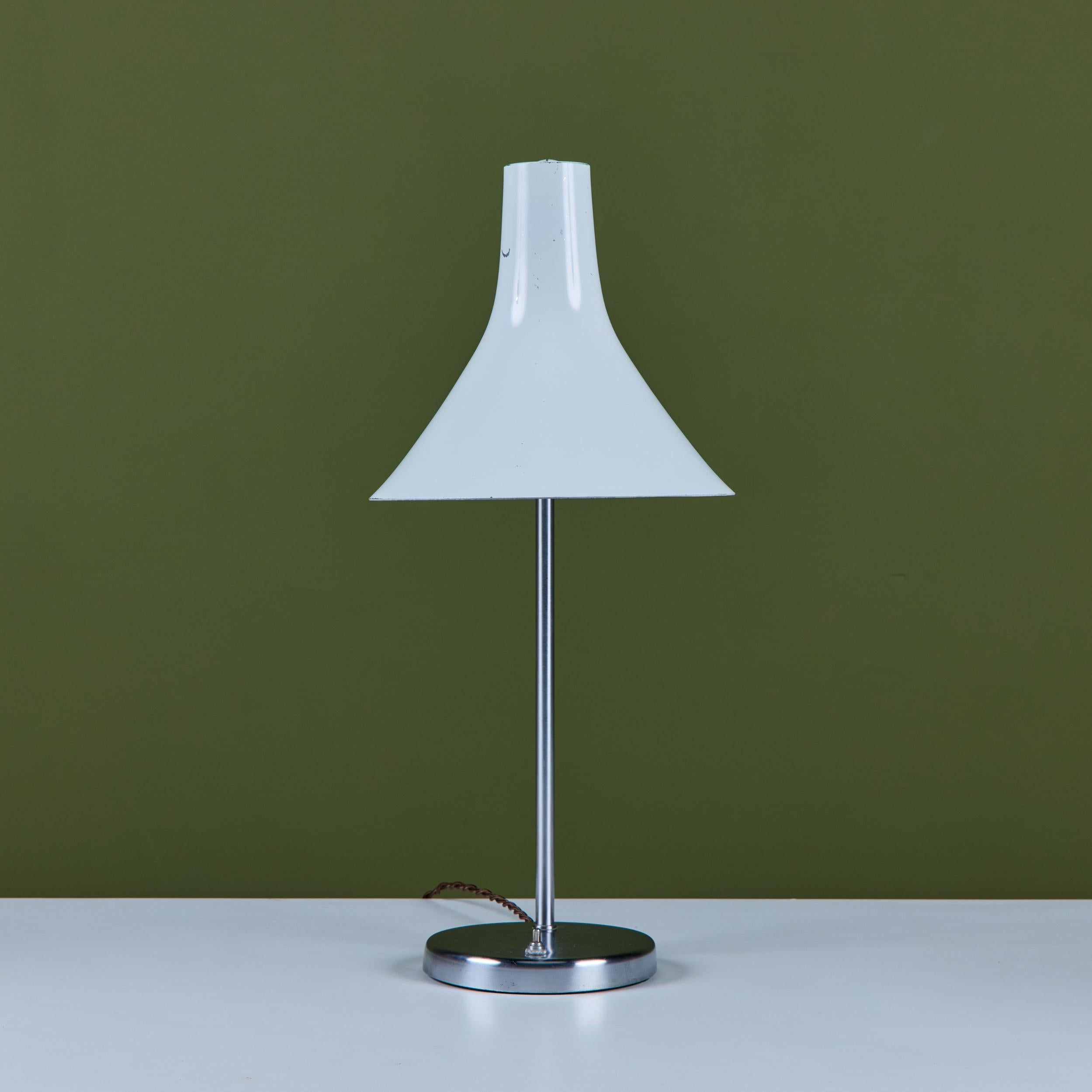 Greta Von Nessen Schreibtischlampe für Nessen Studios - II (20. Jahrhundert) im Angebot