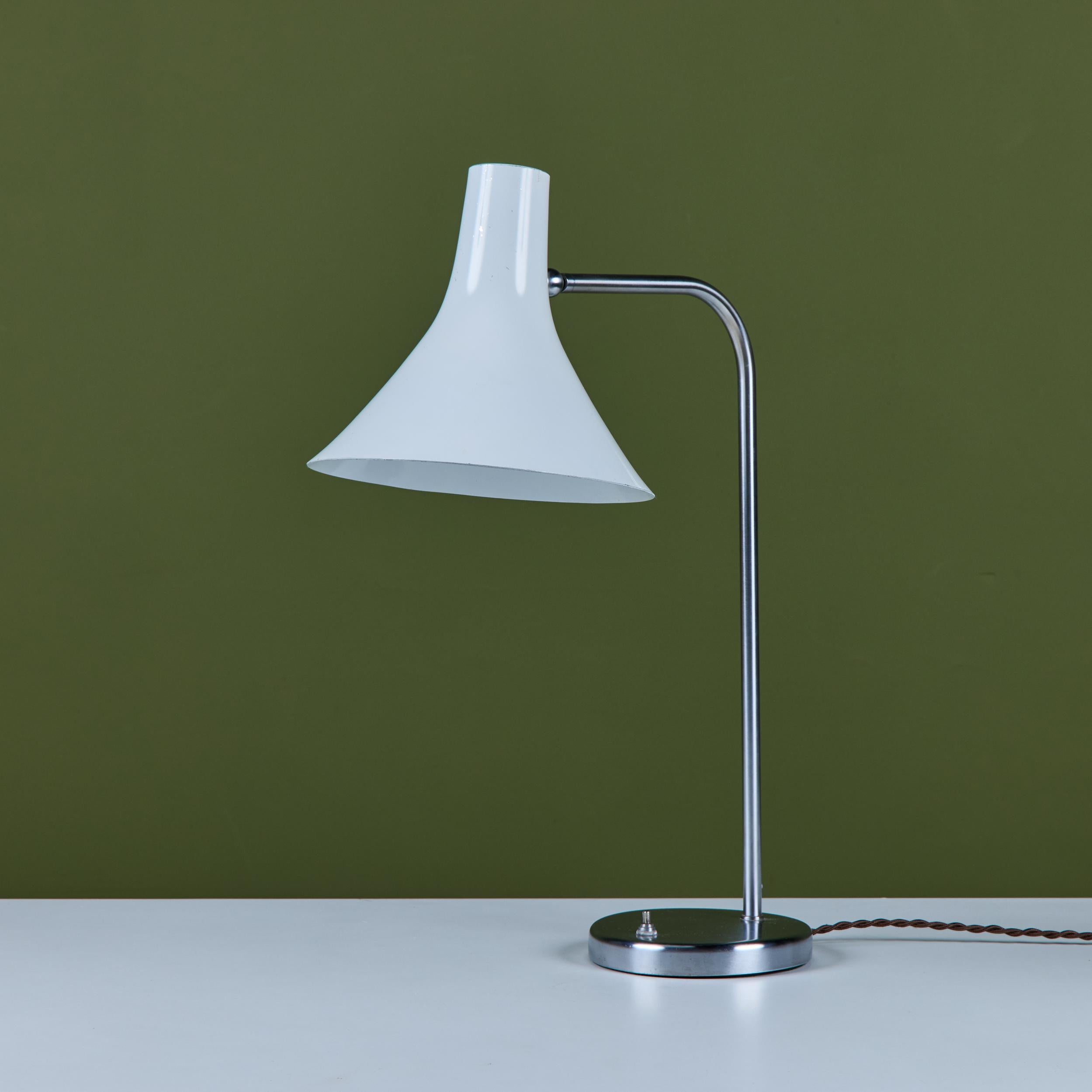 Greta Von Nessen Schreibtischlampe für Nessen Studios - II (Stahl) im Angebot