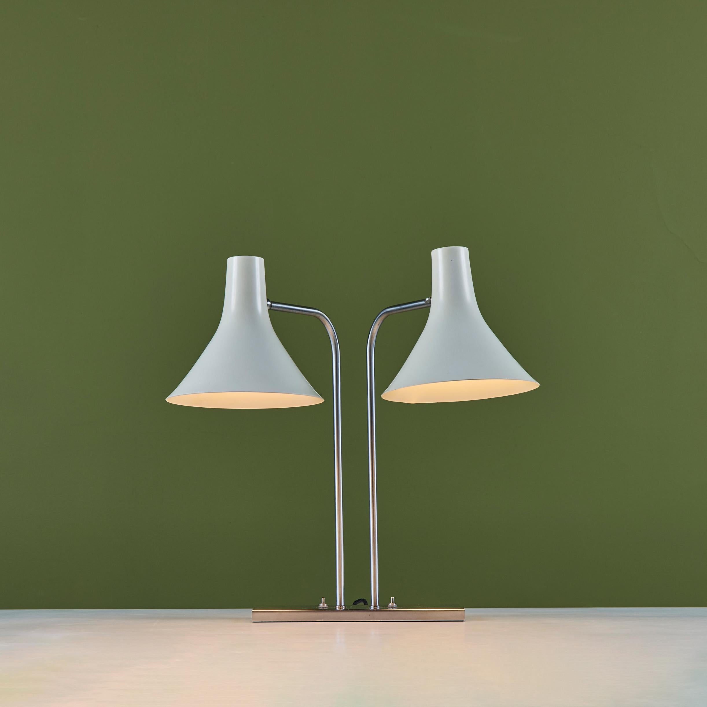 Greta Von Nessen Double Shade Desk Lamp for Nessen Studios In Good Condition For Sale In Los Angeles, CA