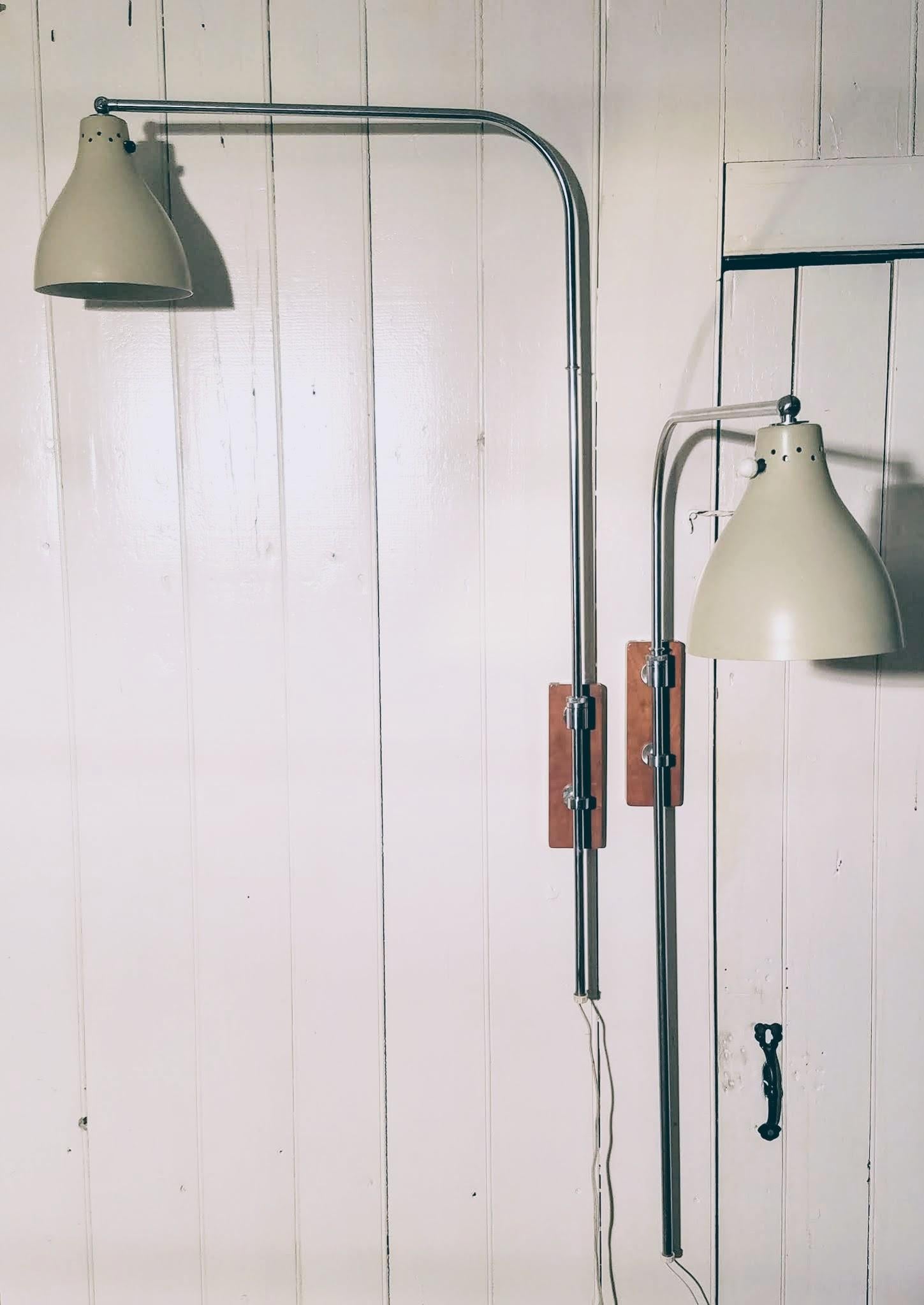 Brushed Greta Von Nessen Pair of Adjustable NS 945 Swing Arm Wall Lamps, circa 1950 For Sale