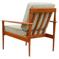 Sillón Grete Jalk de madera noble y ultra ante beige, Rino Levi, 1960