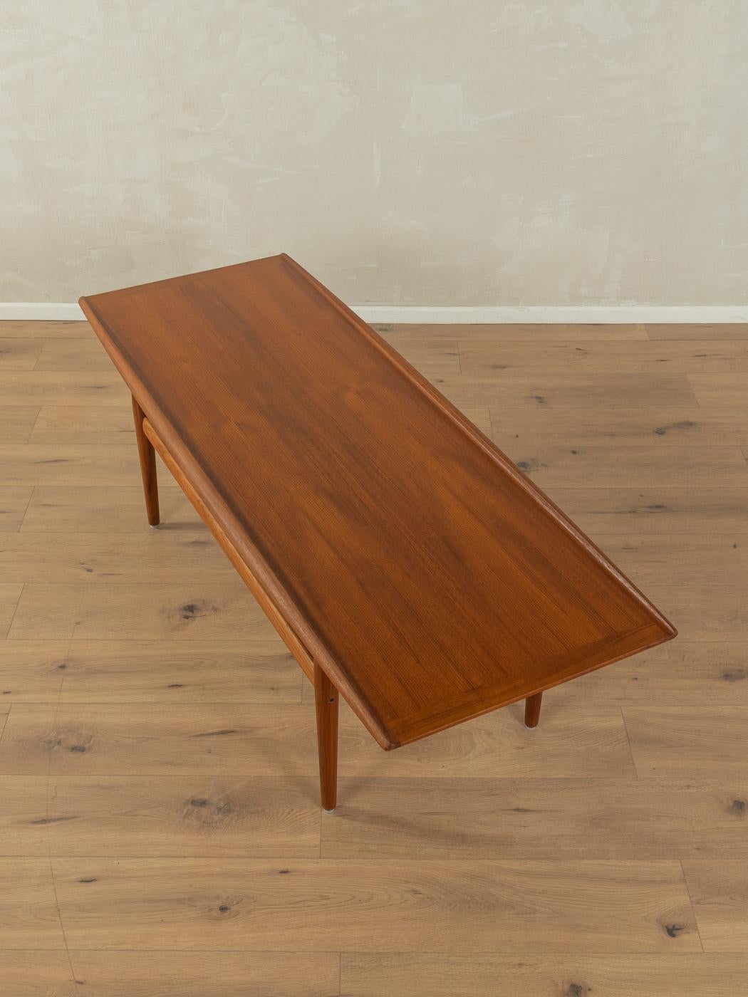 Mesa de centro Grete Jalk, años 60 en Bueno estado para la venta en Neuss, NW