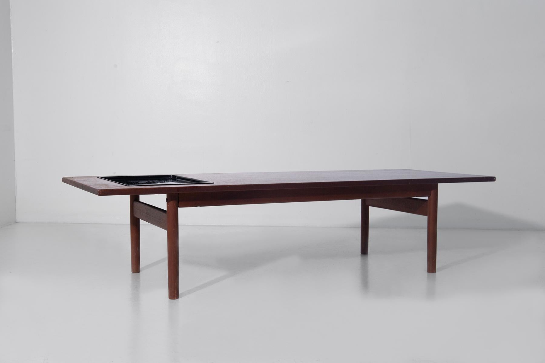 Mid-20th Century Grete Jalk Coffee table Mod PJ56B for Poul Jeppesen For Sale