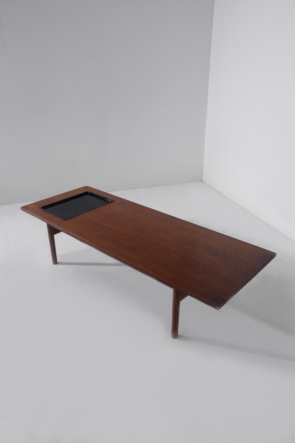 Metal Grete Jalk Coffee table Mod PJ56B for Poul Jeppesen For Sale