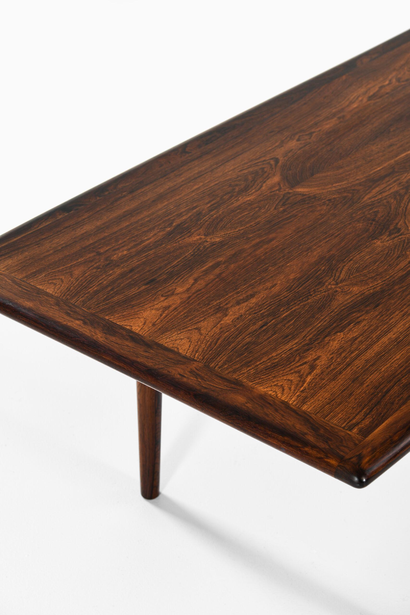Danish Grete Jalk Coffee Table Produced by Glostrup Møbelfabrik For Sale