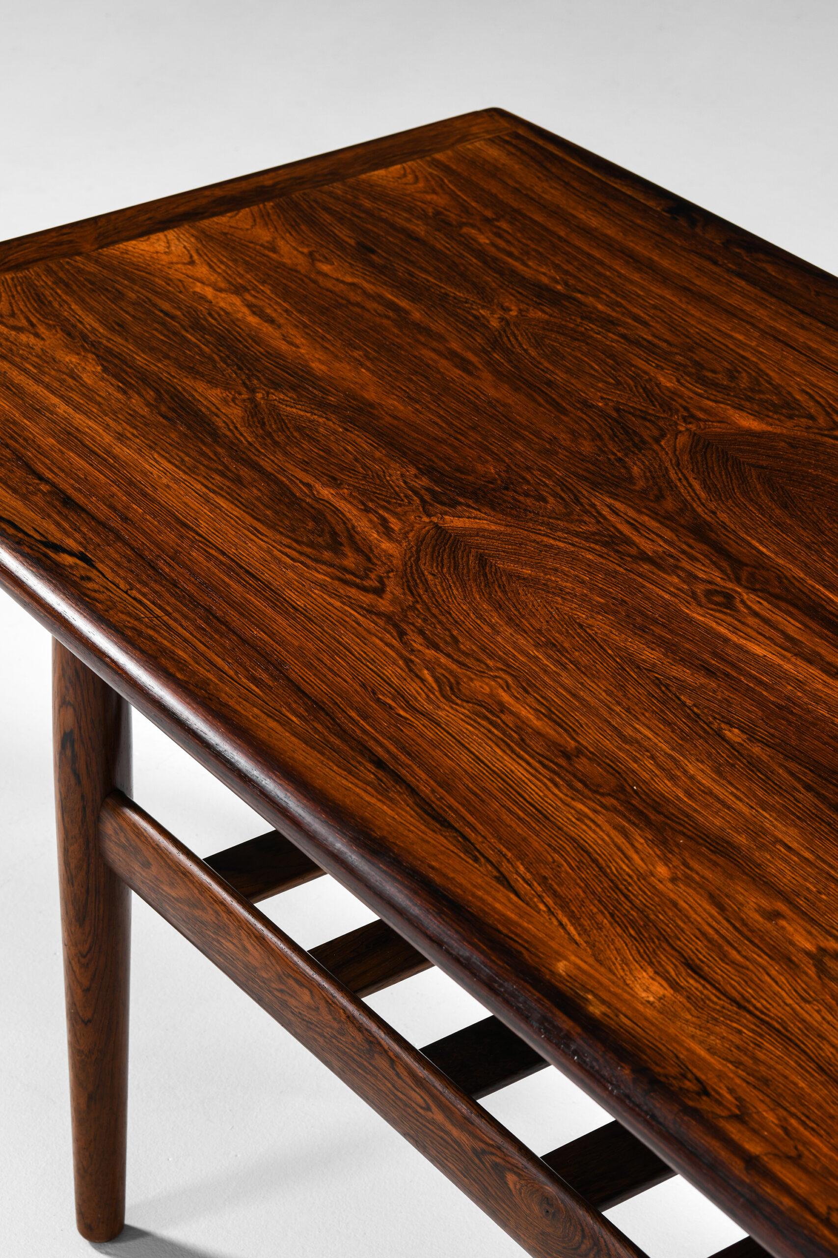 Rosewood Grete Jalk Coffee Table Produced by Glostrup Møbelfabrik For Sale