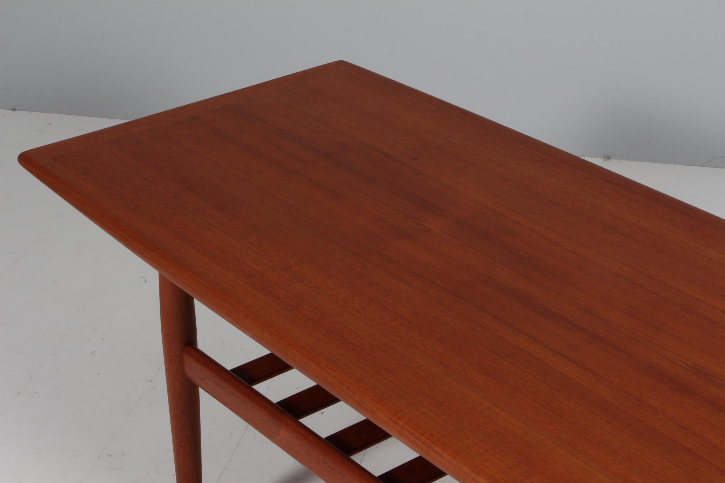 Scandinavian Modern Grete Jalk Coffee Table, Teak