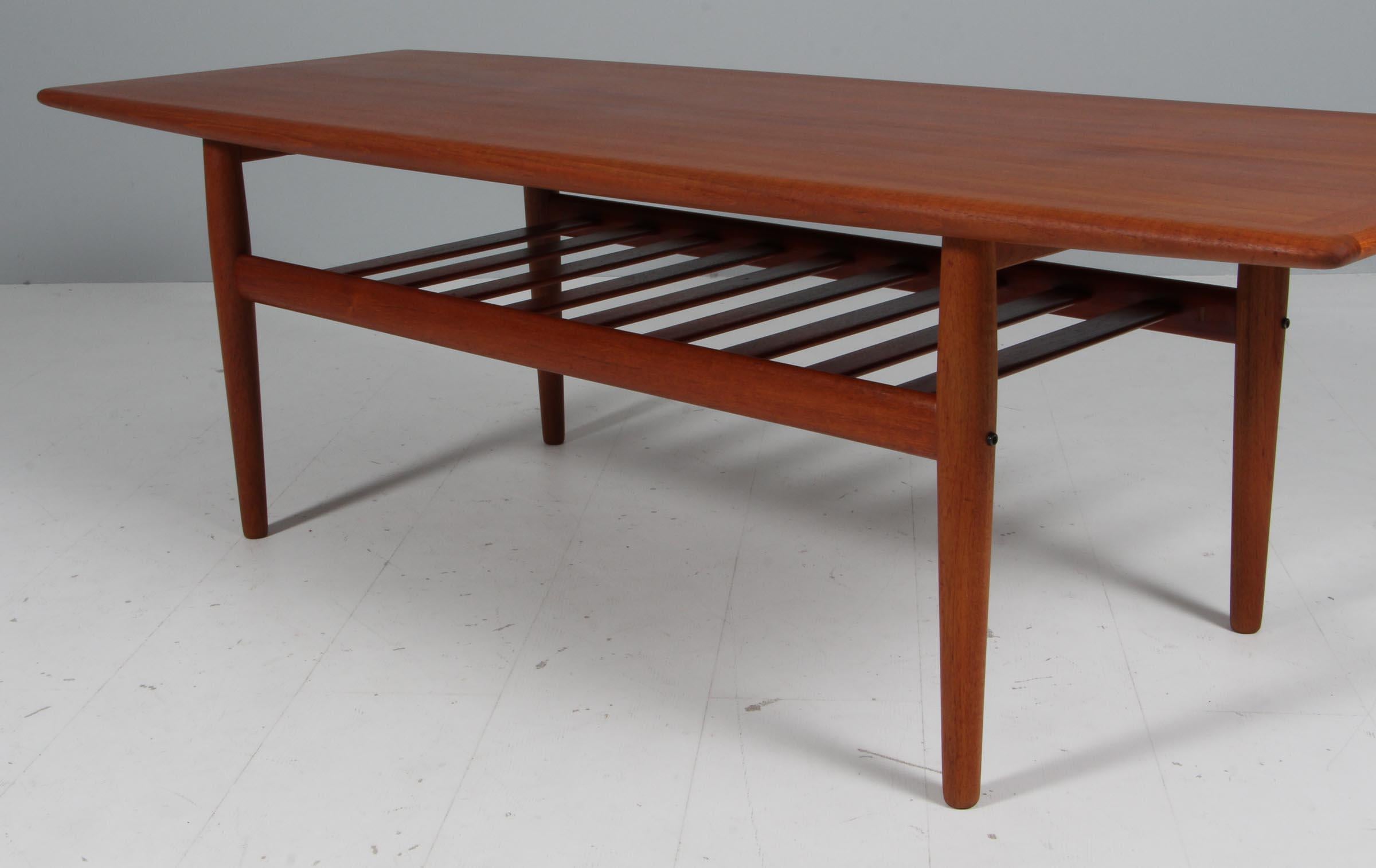 Grete Jalk Coffee Table, Teak In Good Condition In Esbjerg, DK