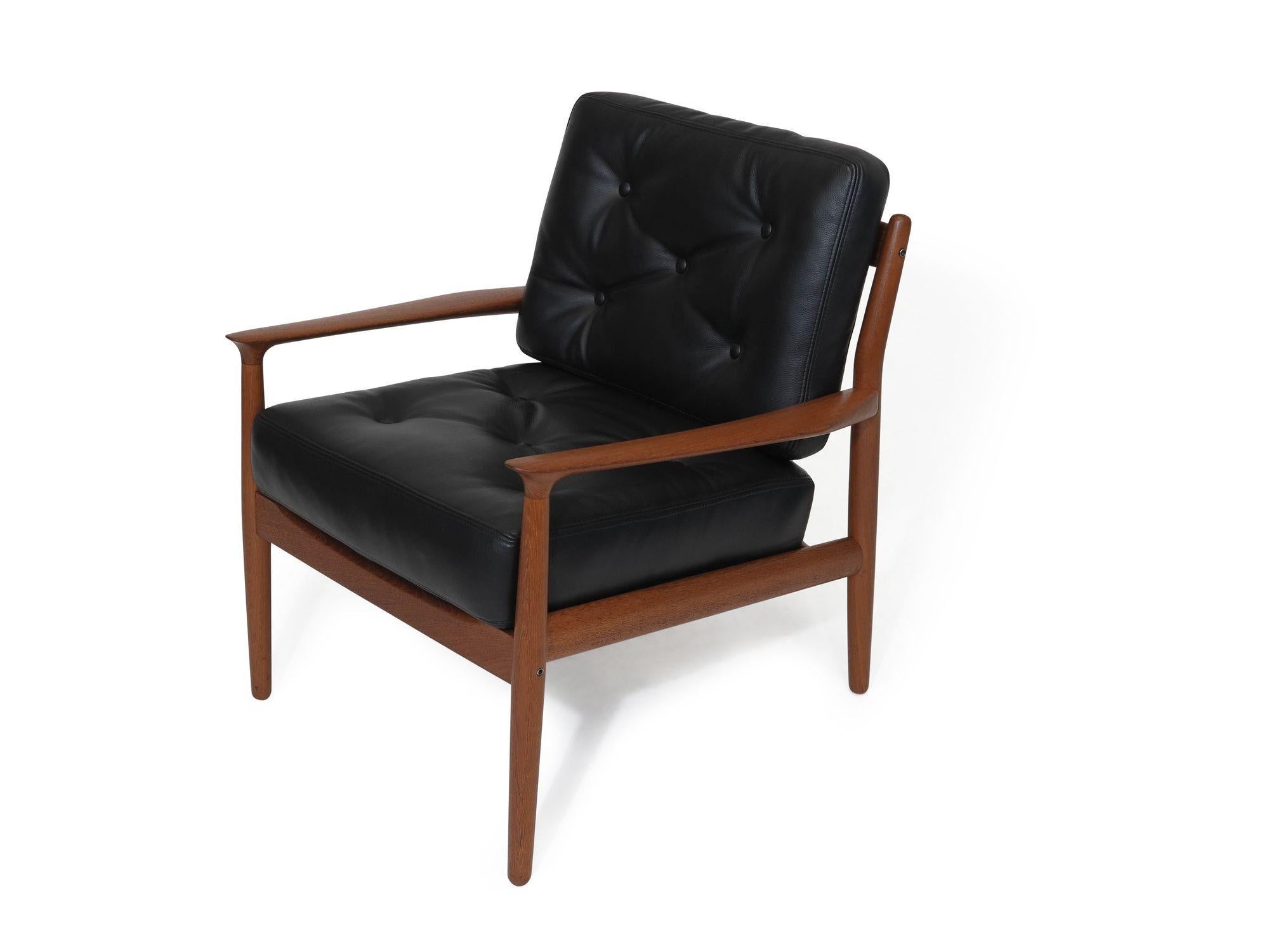 Oiled Grete Jalk Danish Teak Lounge Chairs in Black Leather