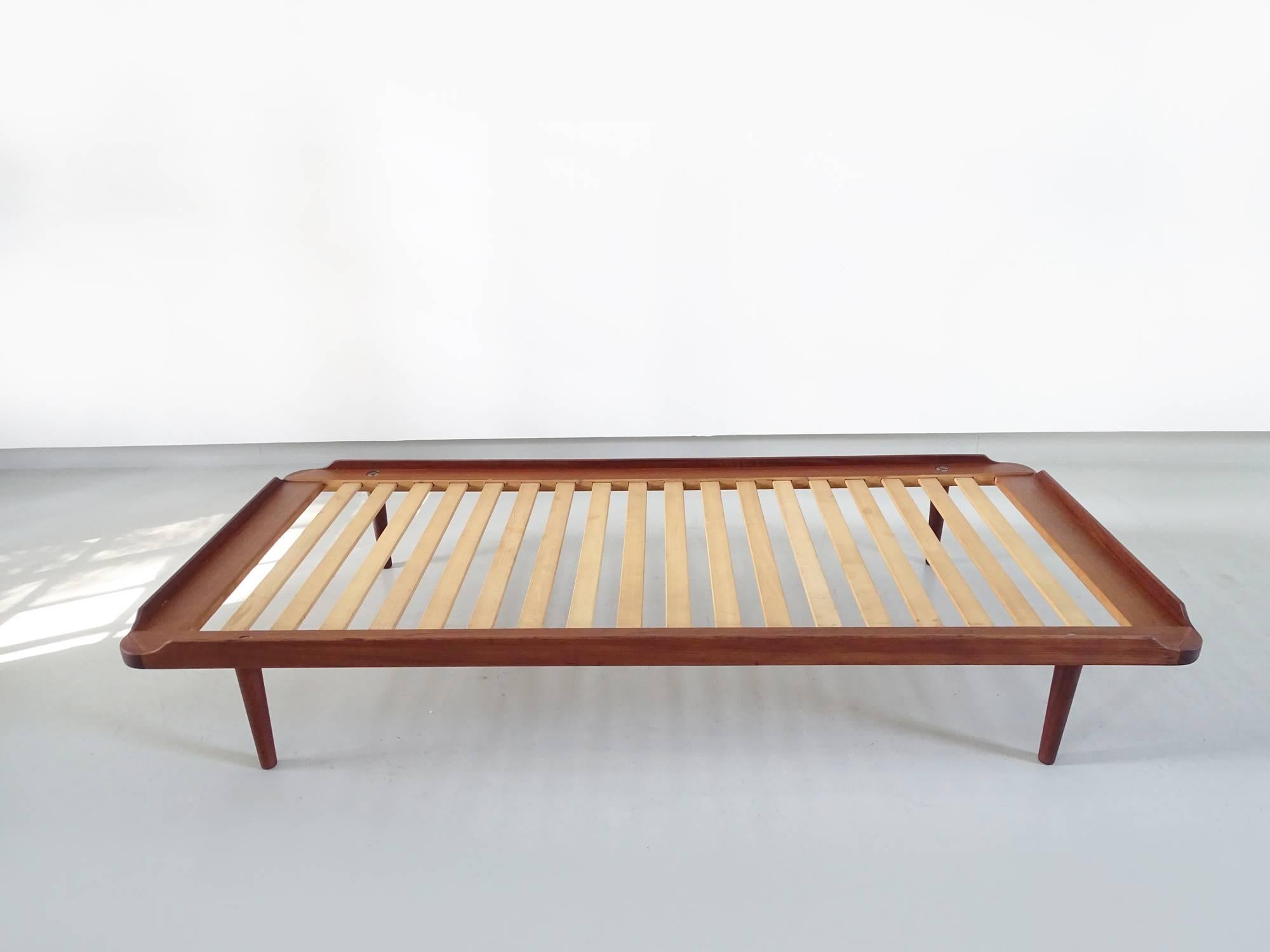 Grete Jalk Daybed in Teak and Cognac Leather for P. Jeppesen, Denmark, 1960 For Sale 5