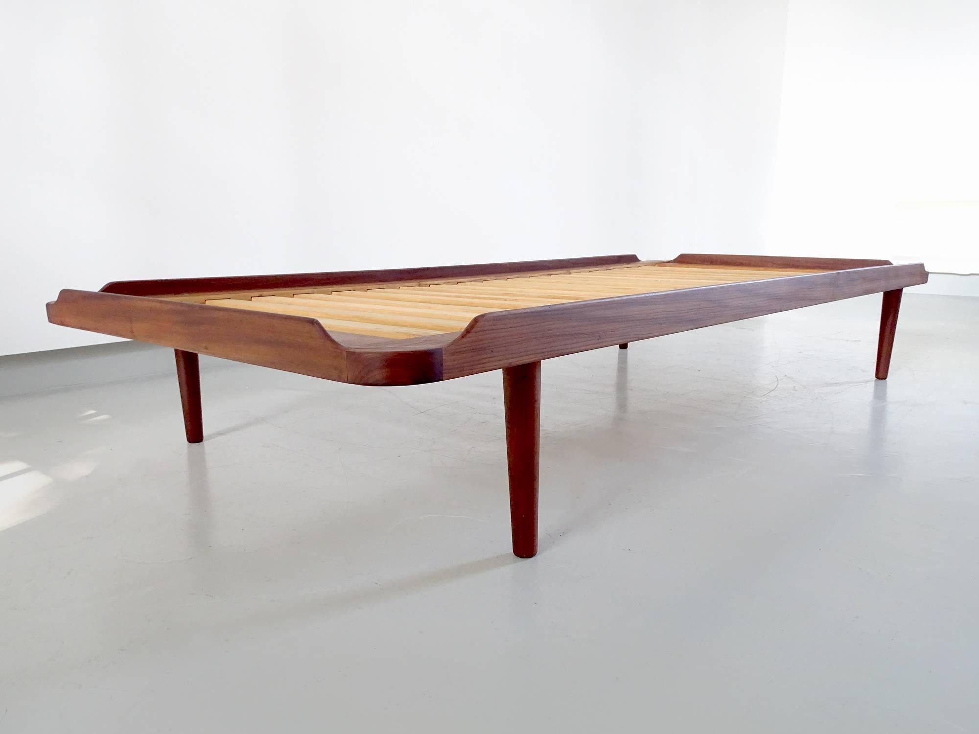 Grete Jalk Daybed in Teak and Cognac Leather for P. Jeppesen, Denmark, 1960 For Sale 6