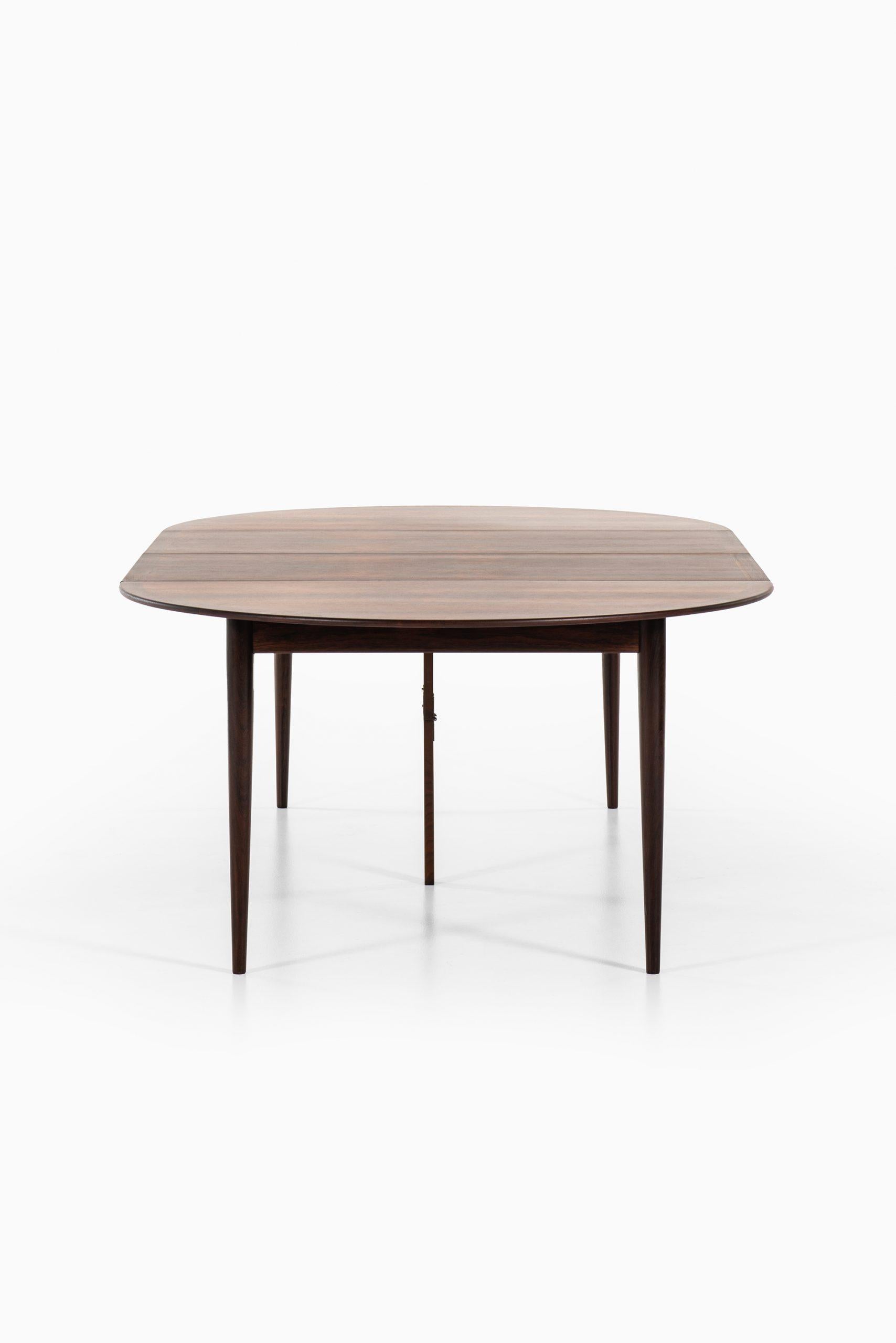 Grete Jalk Dining Table Produced by P. Jeppesens Møbelfabrik in Denmark For Sale 4