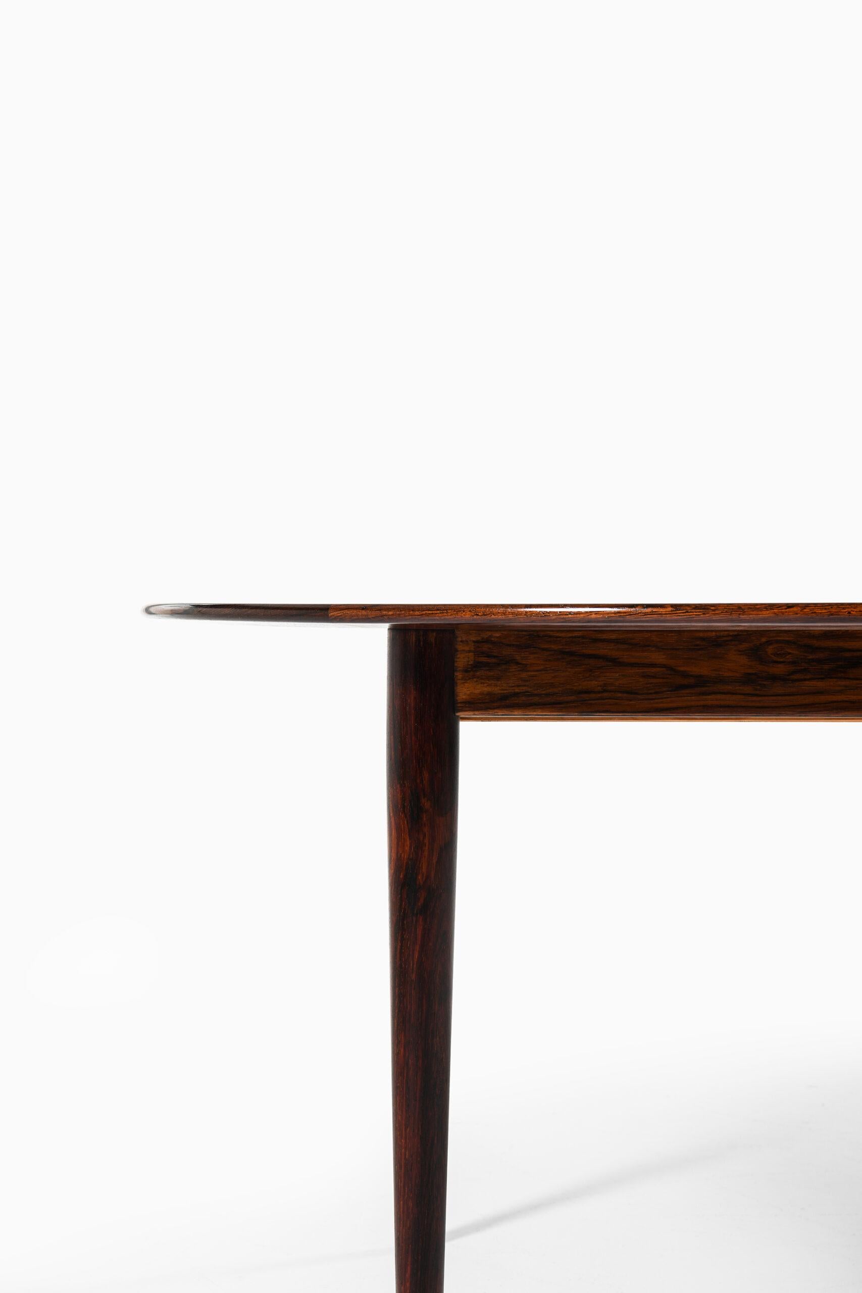 Formica Grete Jalk Dining Table Produced by P. Jeppesens Møbelfabrik in Denmark