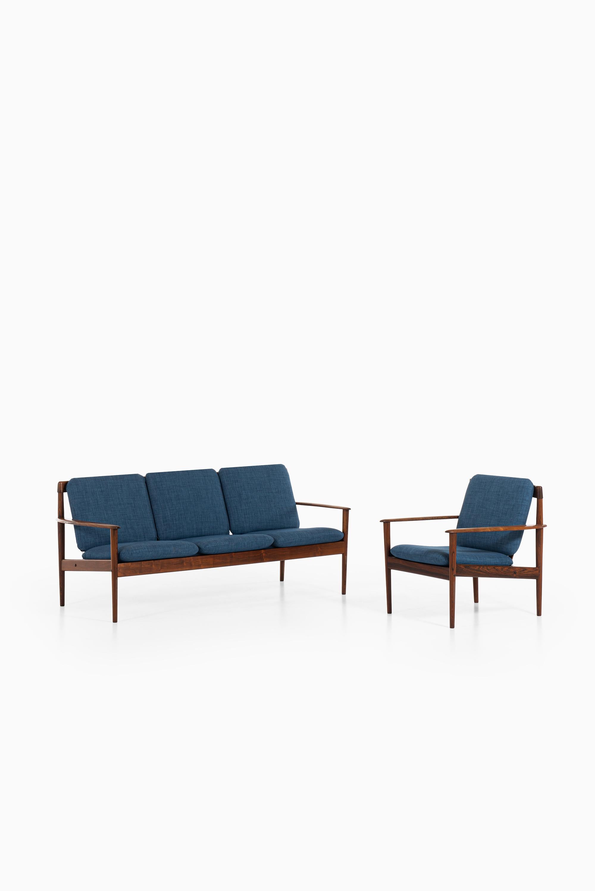 Rare easy chair model 56 designed by Grete Jalk. Produced by P. Jeppesens Møbelfabrik in Denmark. Matching sofa is also available.