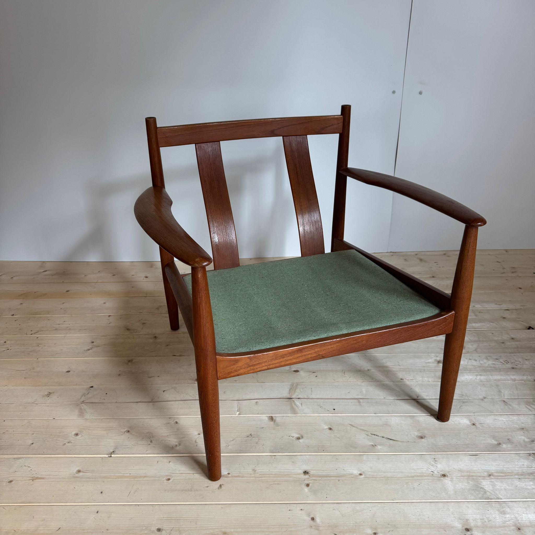 Danish Grete Jalk  for France and Son armchair, Denmark 1960 in vendita