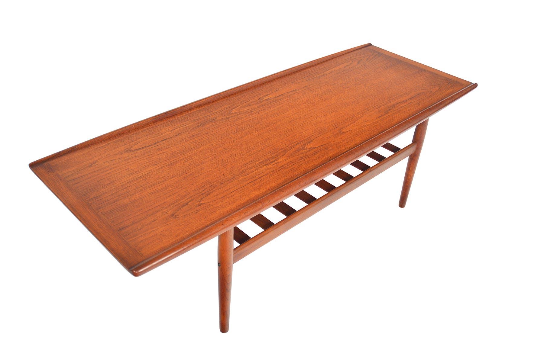 Scandinavian Modern Grete Jalk for Glostrup Coffee Table in Teak