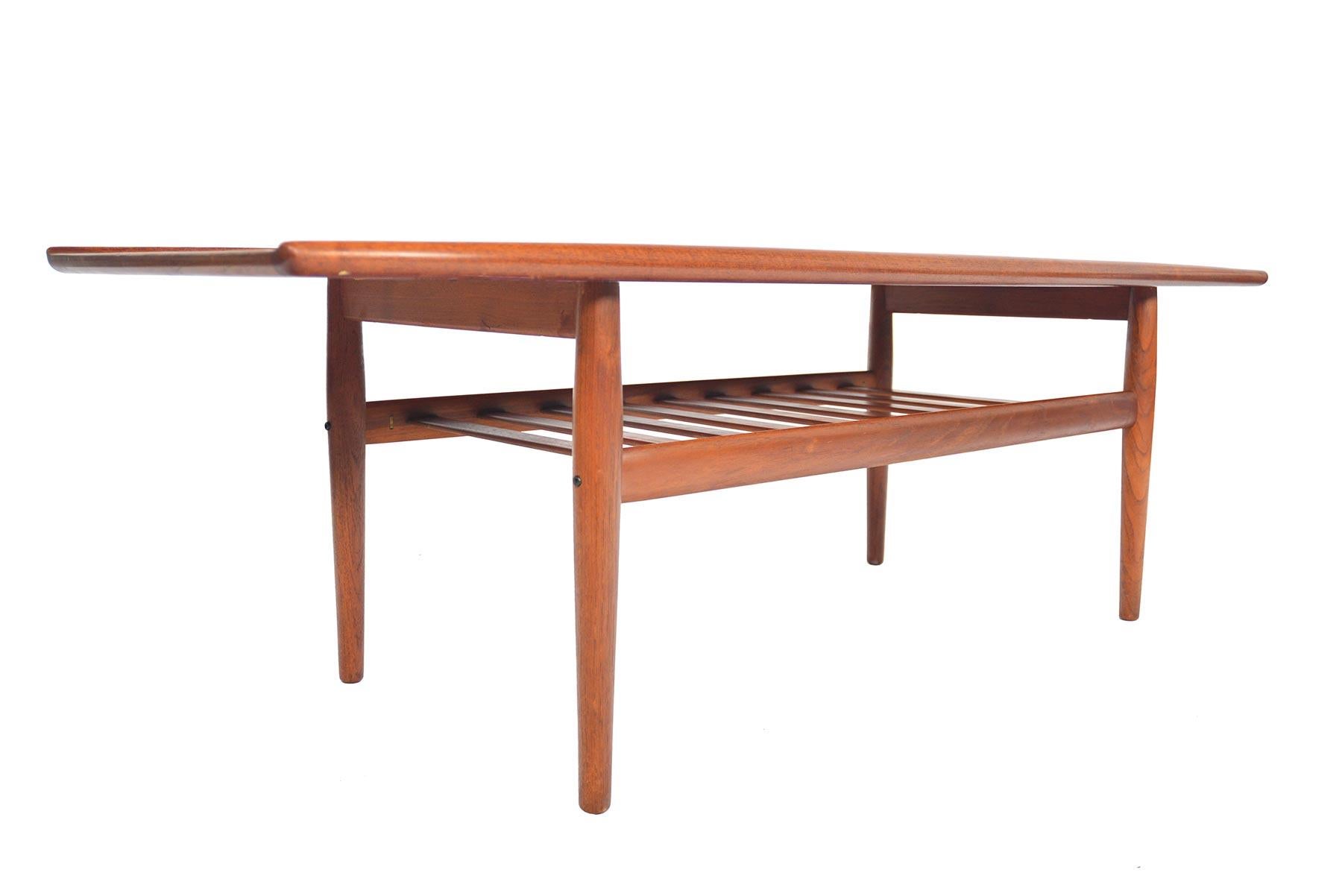 Grete Jalk for Glostrup Coffee Table in Teak In Good Condition In Berkeley, CA