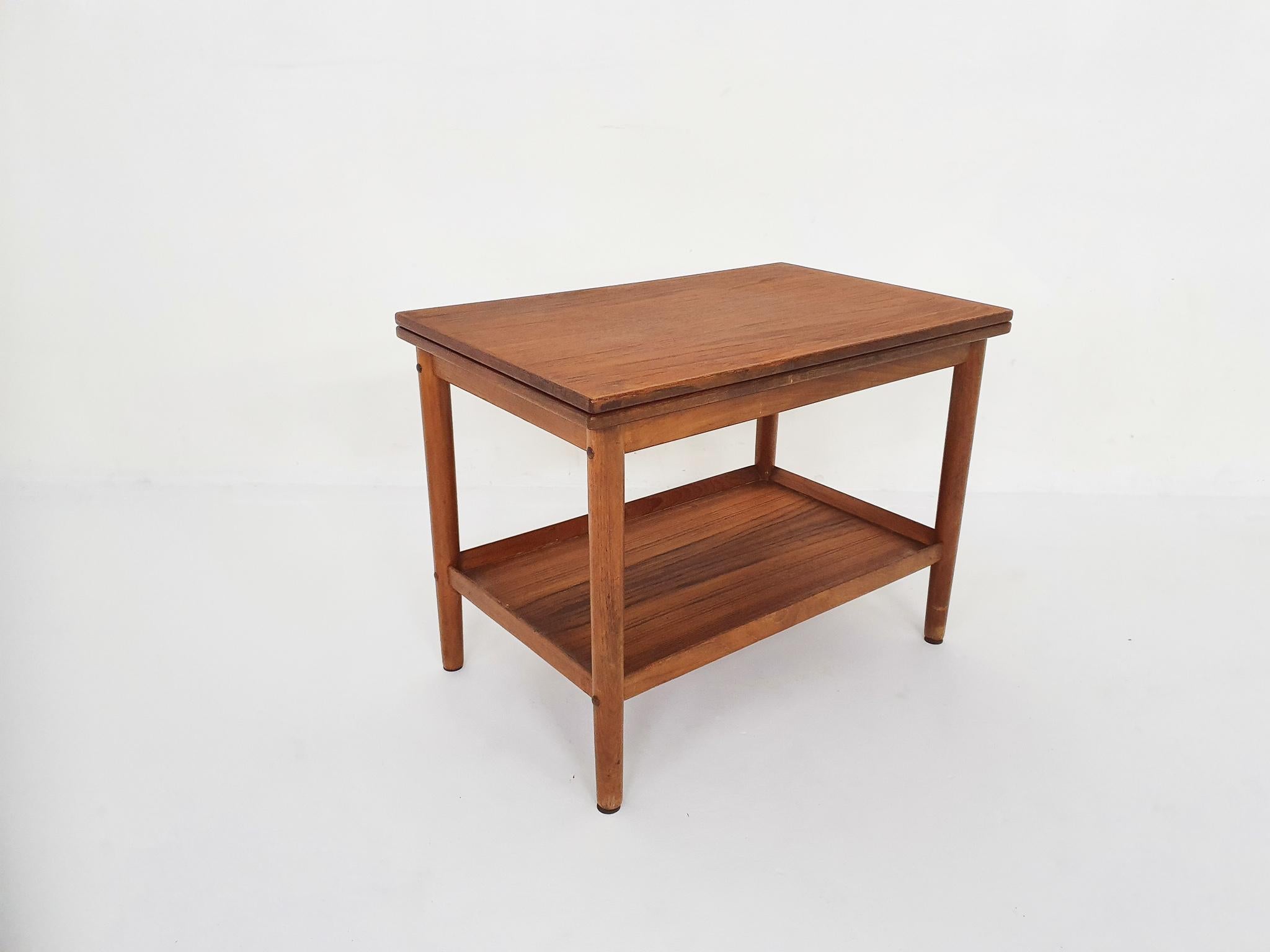 Scandinavian Modern Grete Jalk for Poul Jeppesen, Foldable Side Table, Denmark 1960's For Sale