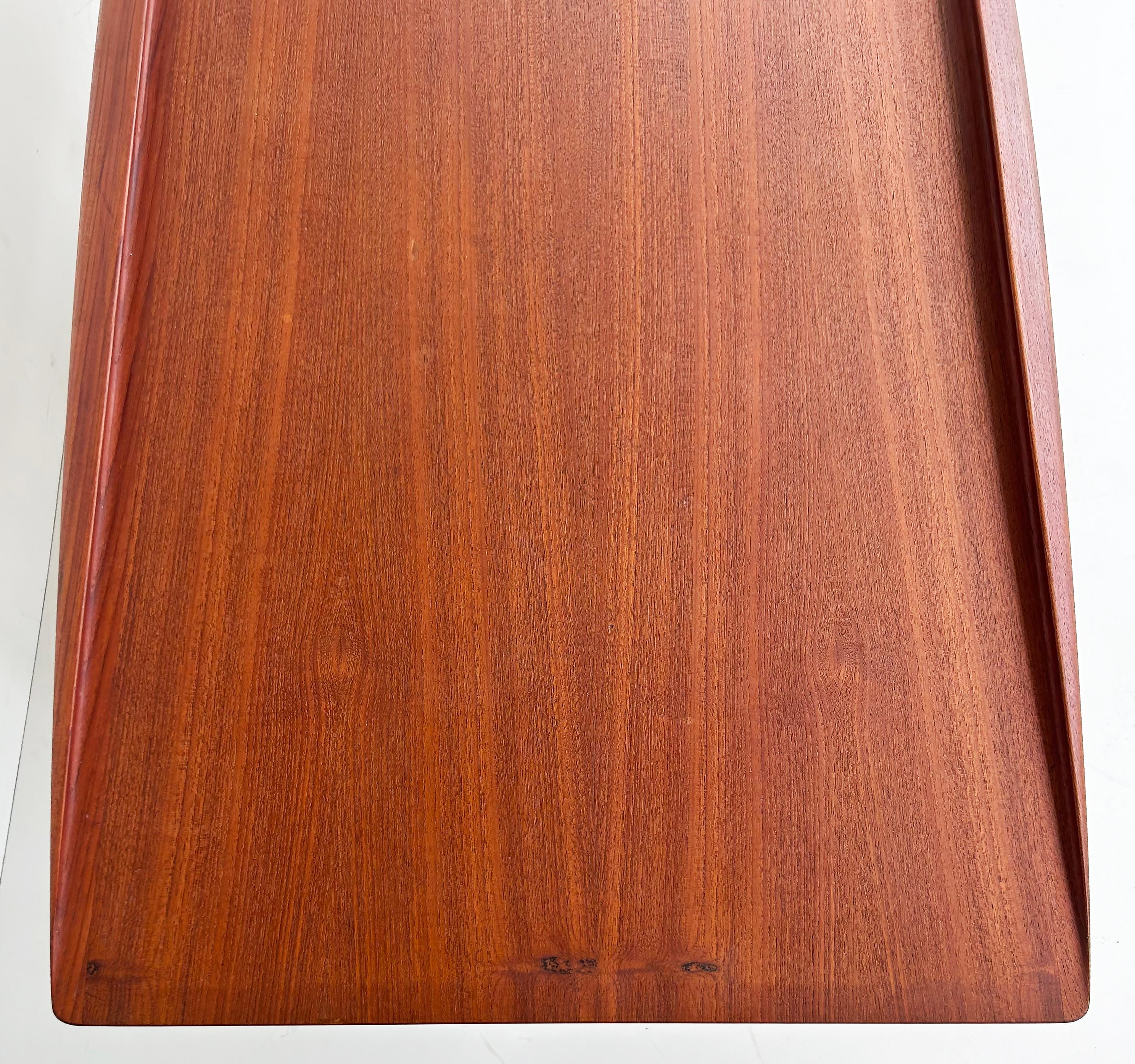 Grete Jalk Glostrup Mobelfabrik Teak Surfboard Coffee Table from Denmark For Sale 4