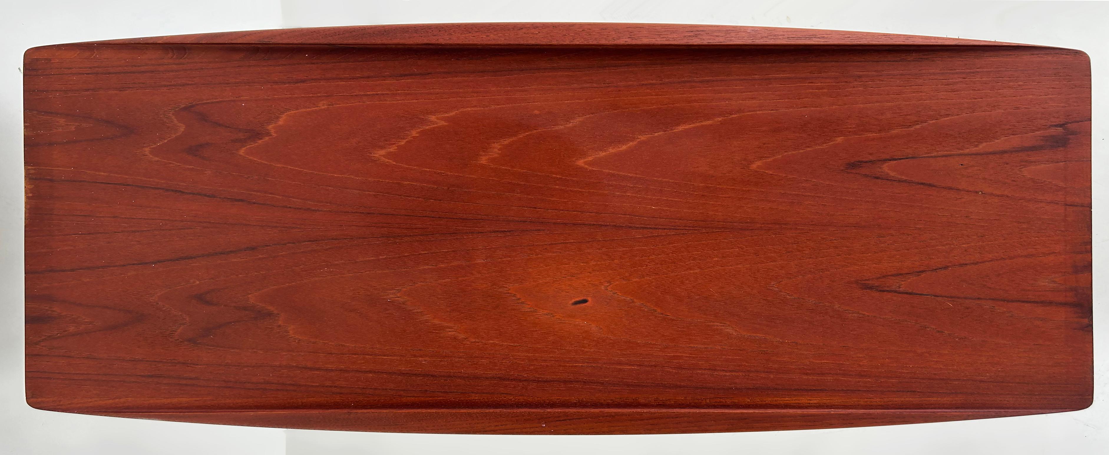Grete Jalk Glostrup Mobelfabrik Teak Surfboard Coffee Table from Denmark For Sale 1