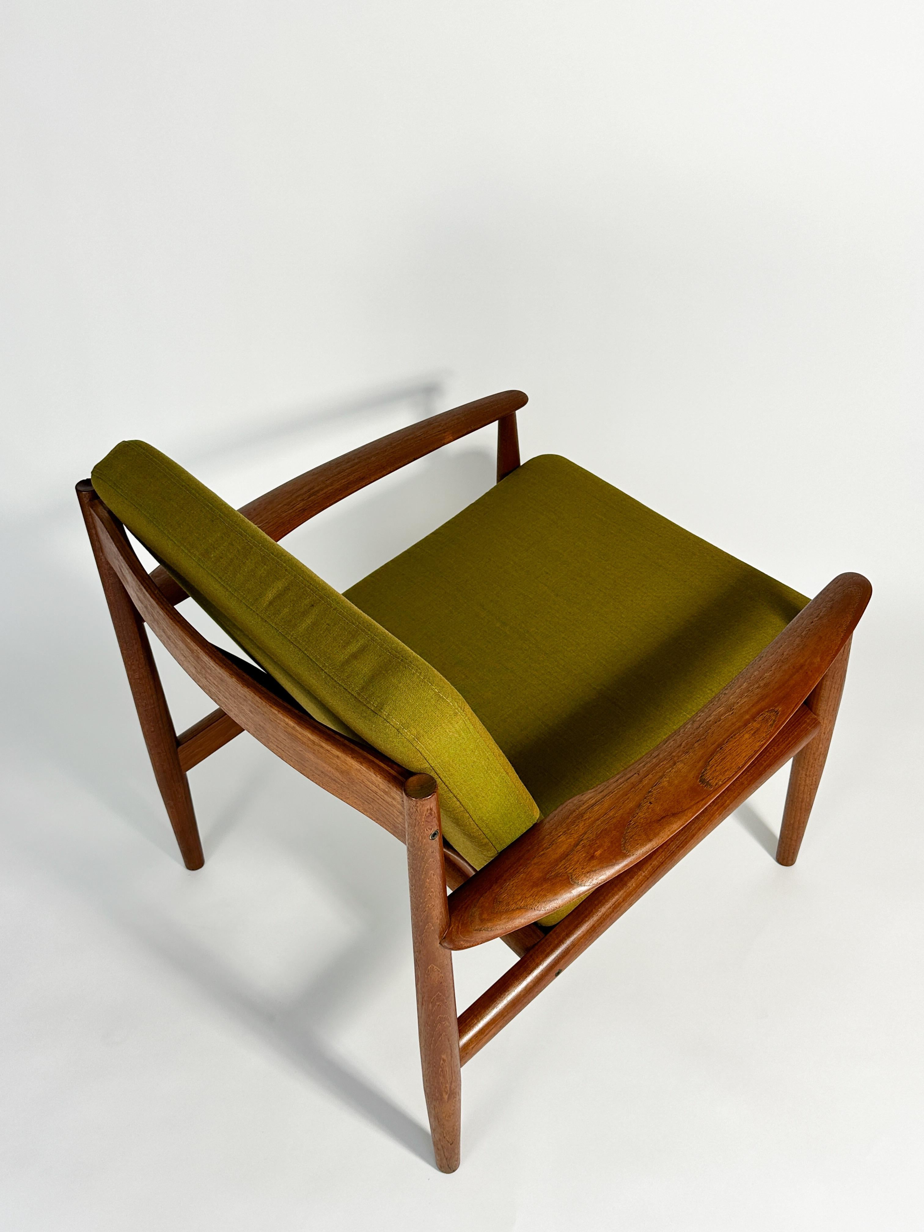 Grete Jalk Lounge Chair France & Son Teak Kvadrat Denmark 1960s In Good Condition For Sale In Basel, BS