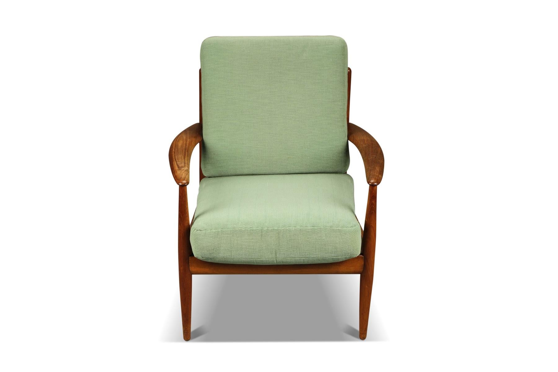 Mid-Century Modern Grete Jalk Lounge Chair in Teak For Sale