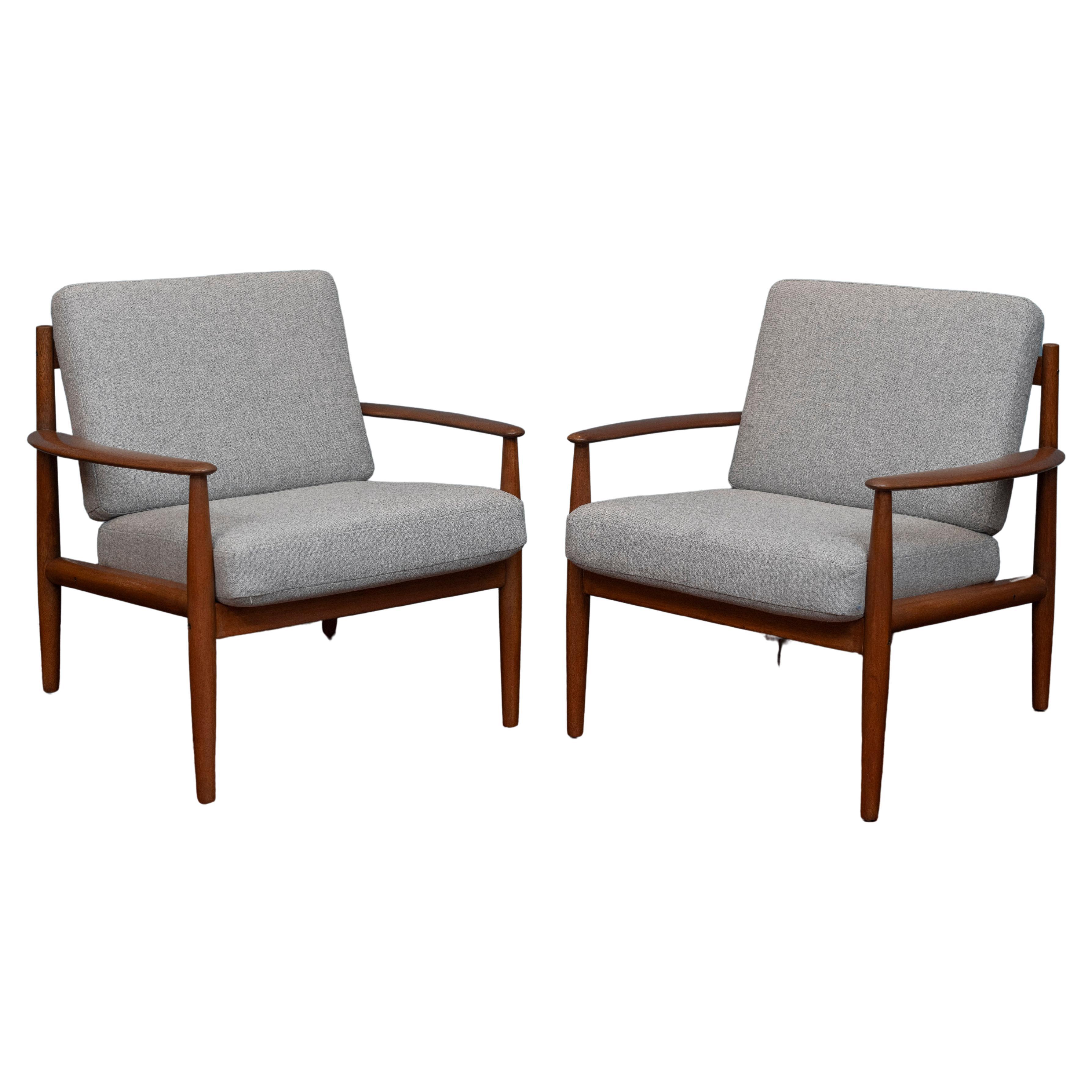 Grete Jalk Lounge Chairs for France & Son Model 128